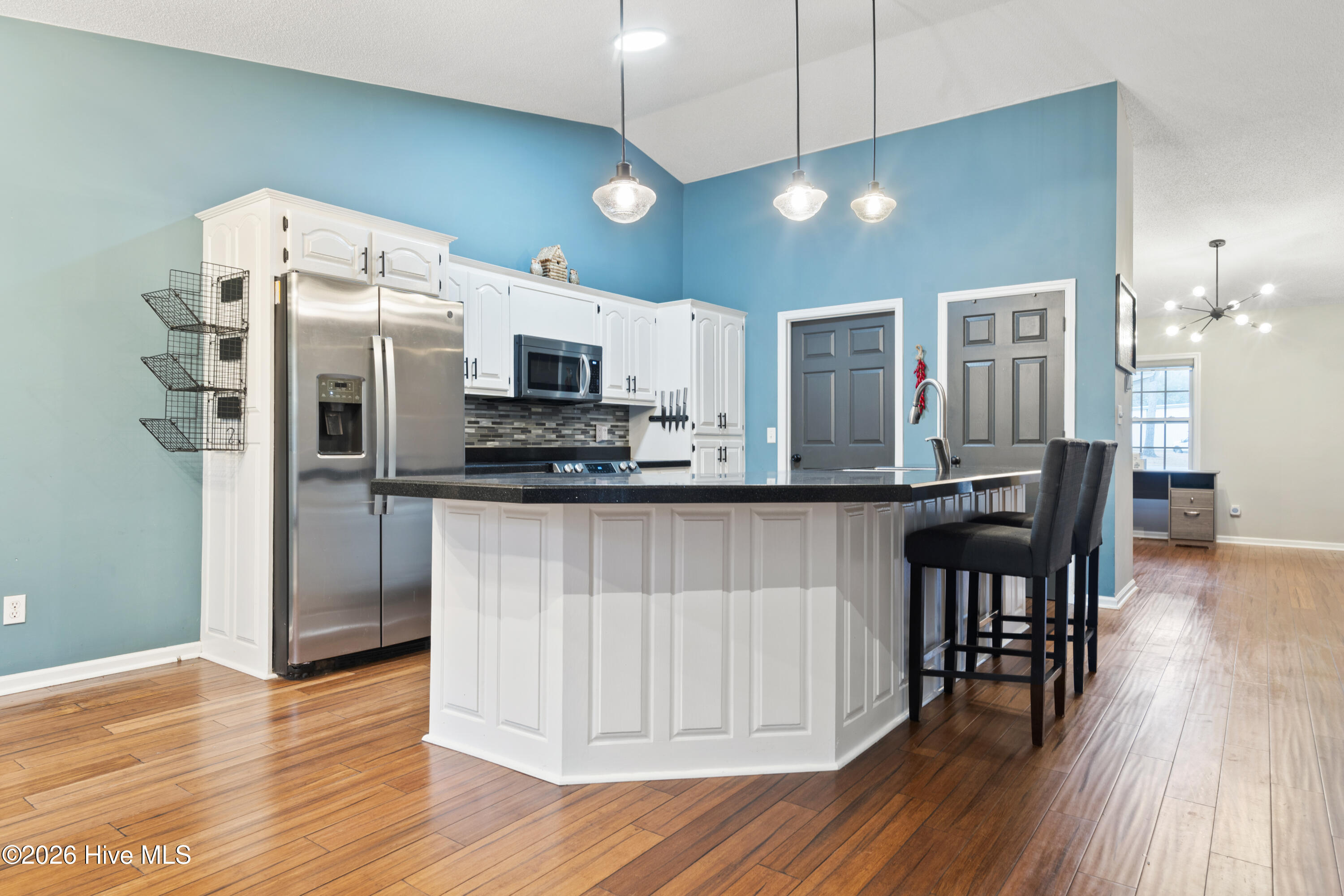 100551762 | Photo 14