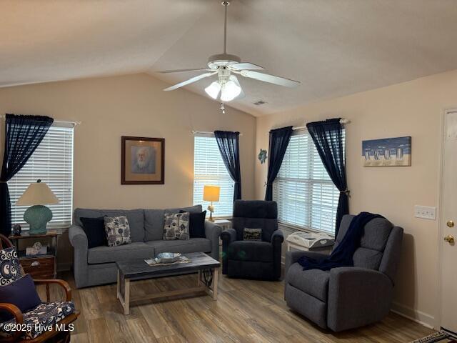 100538319 | Photo 24