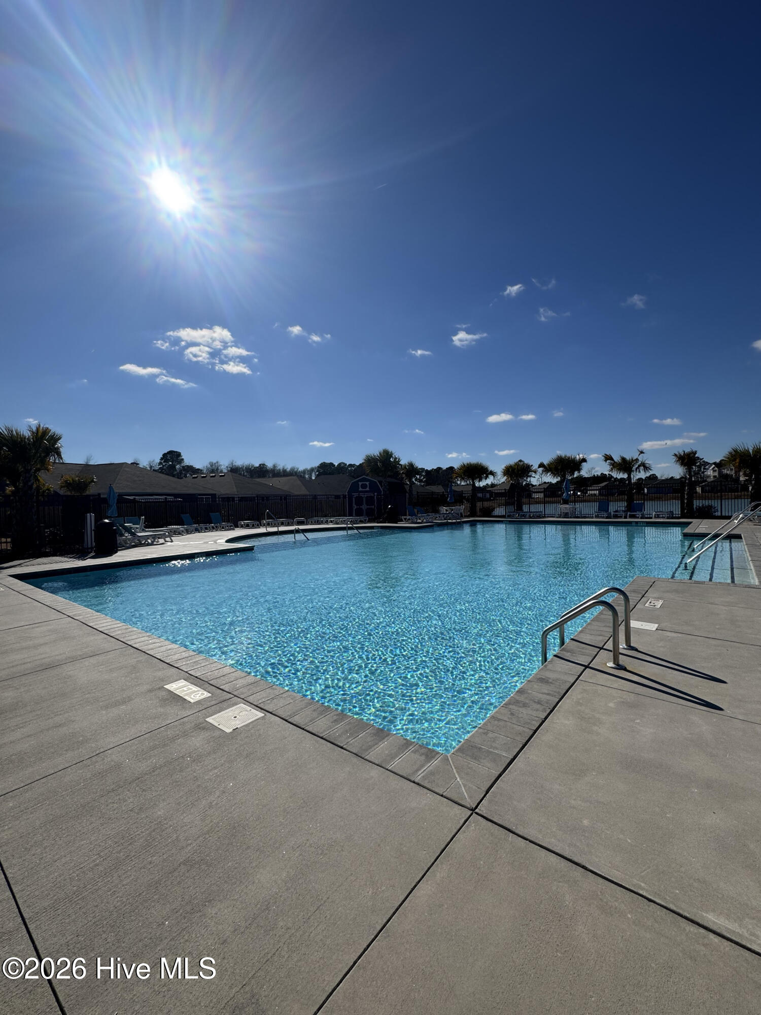 100558914 | Photo 33