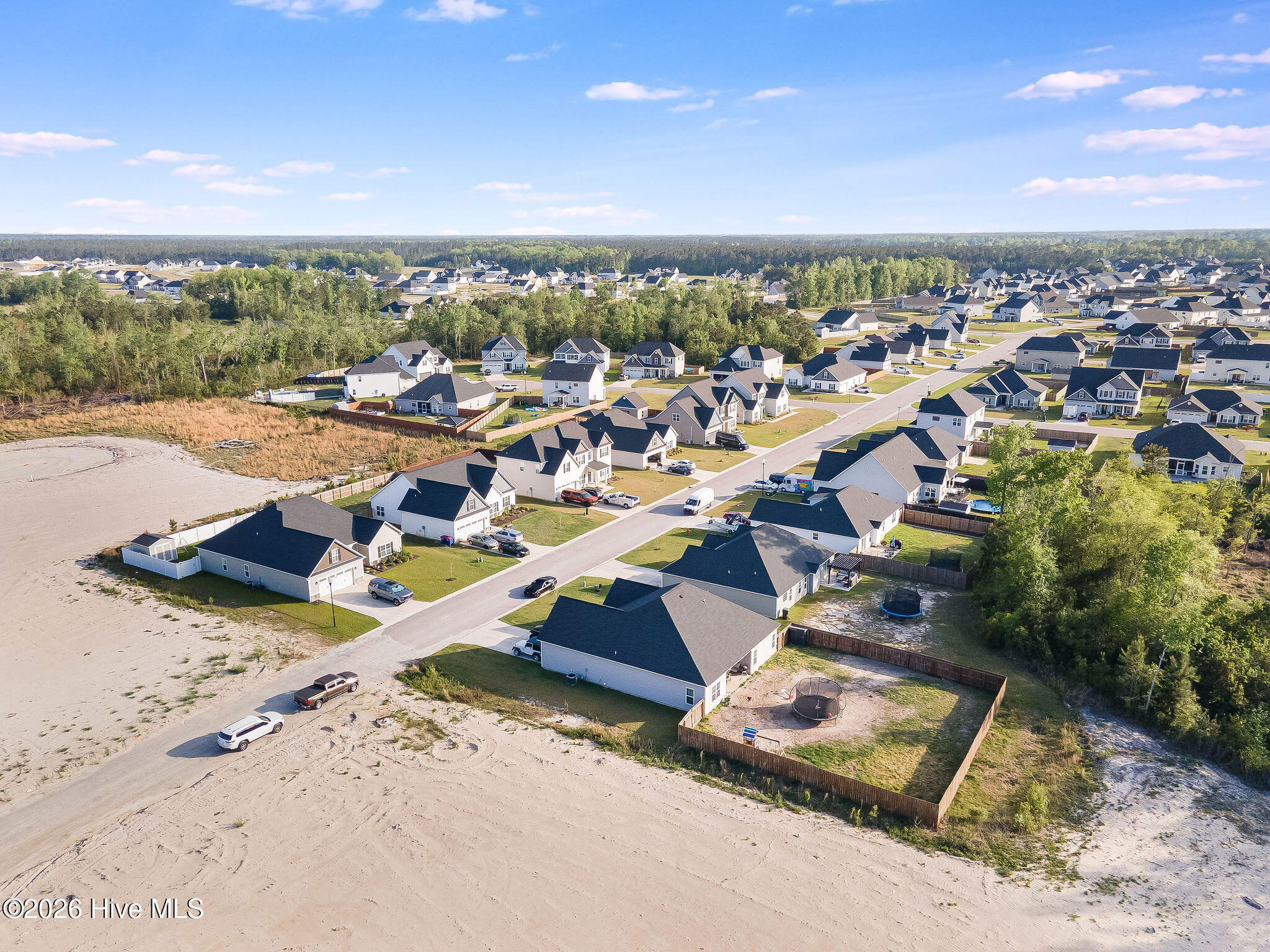 100568428 | Photo 61