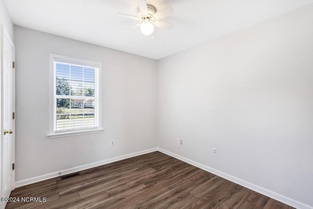 100551459 | Photo 15