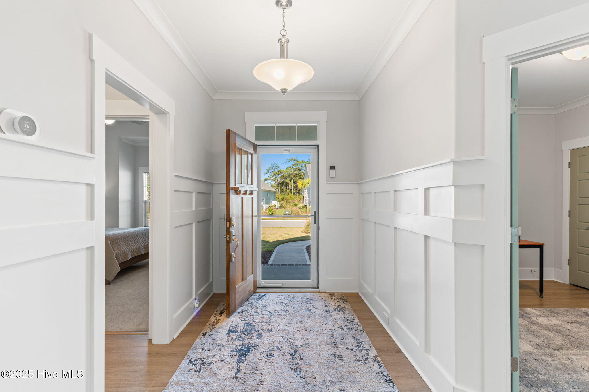 100534484 | Photo 24