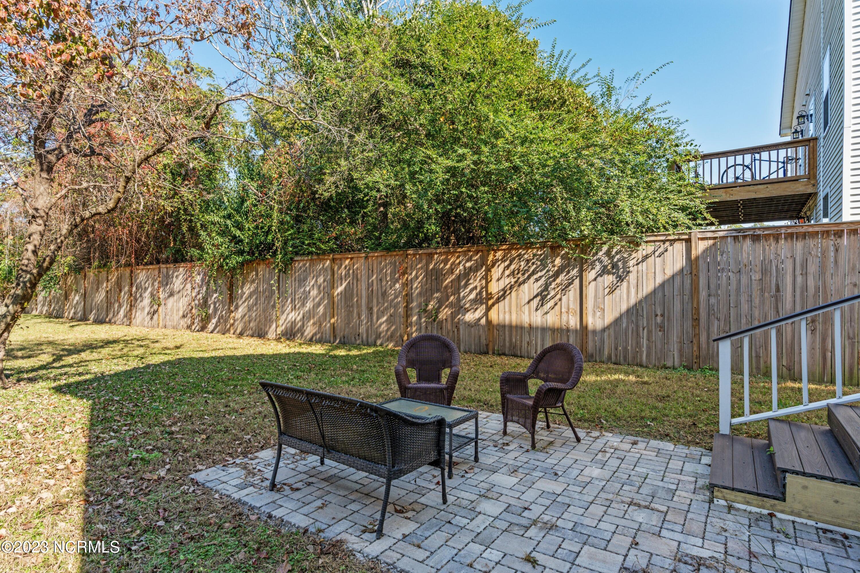 100559919 | Photo 38