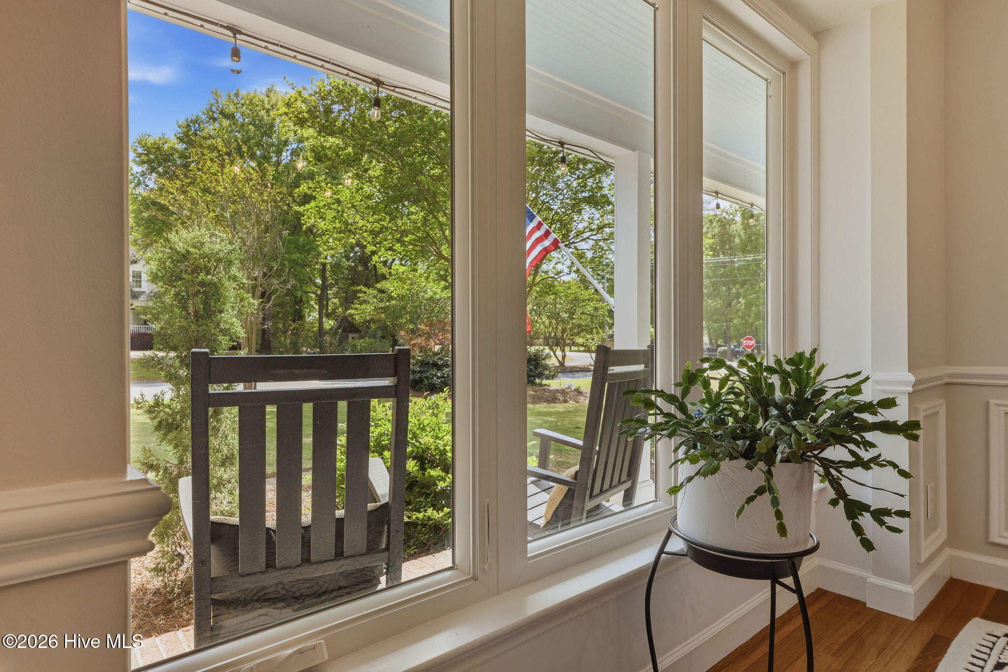 100567317 | Photo 43