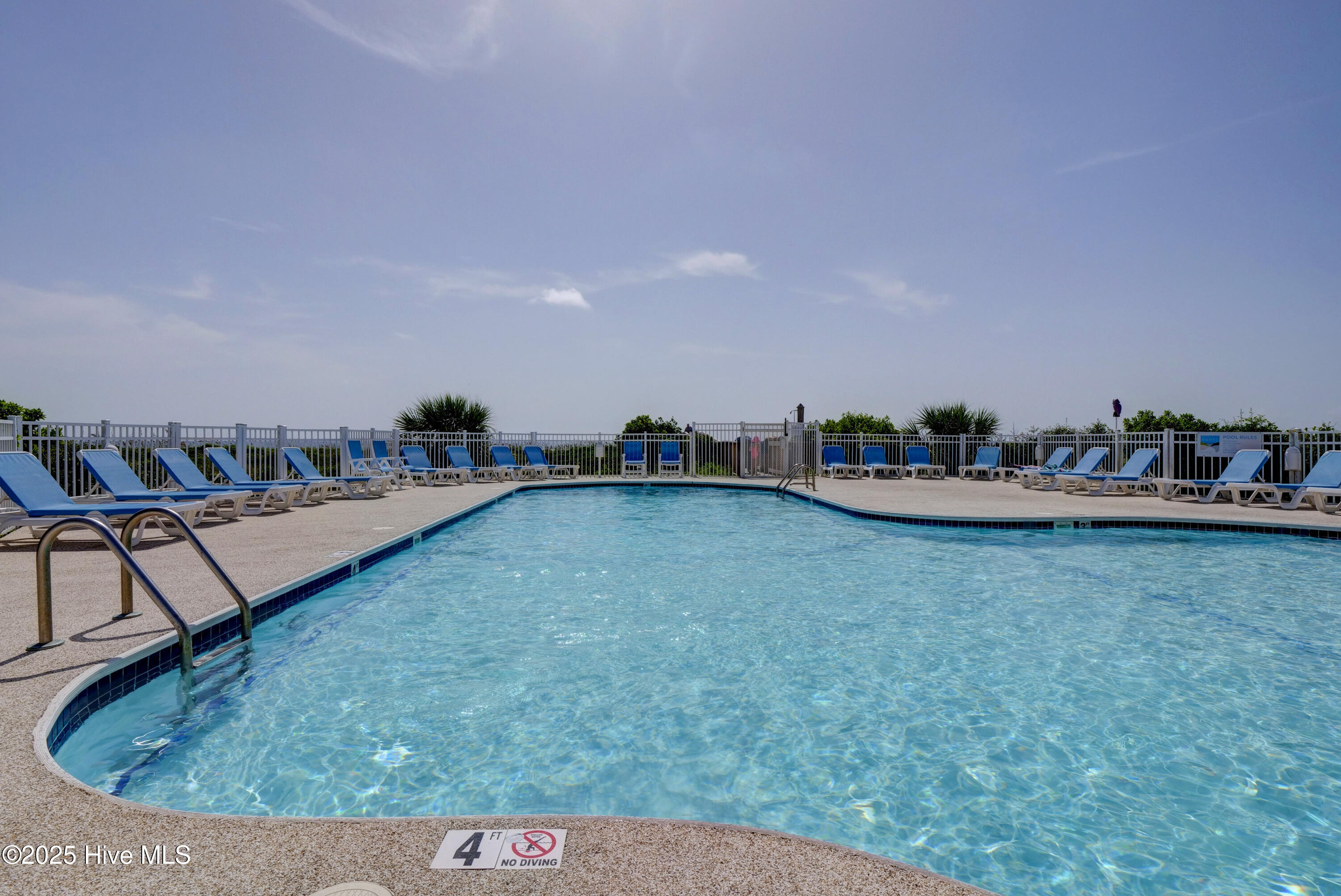 100535604 | Photo 60