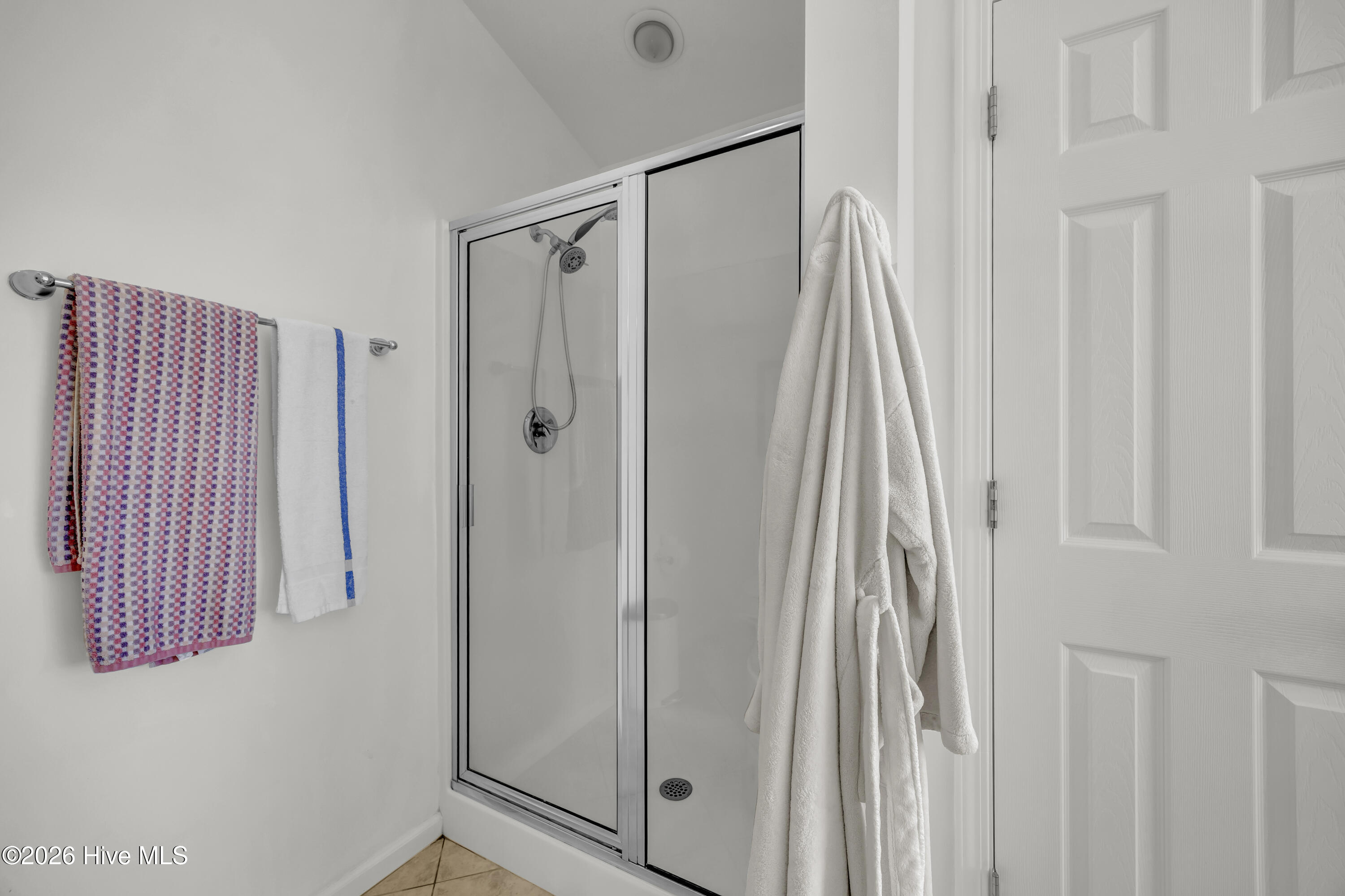 100566281 | Photo 14