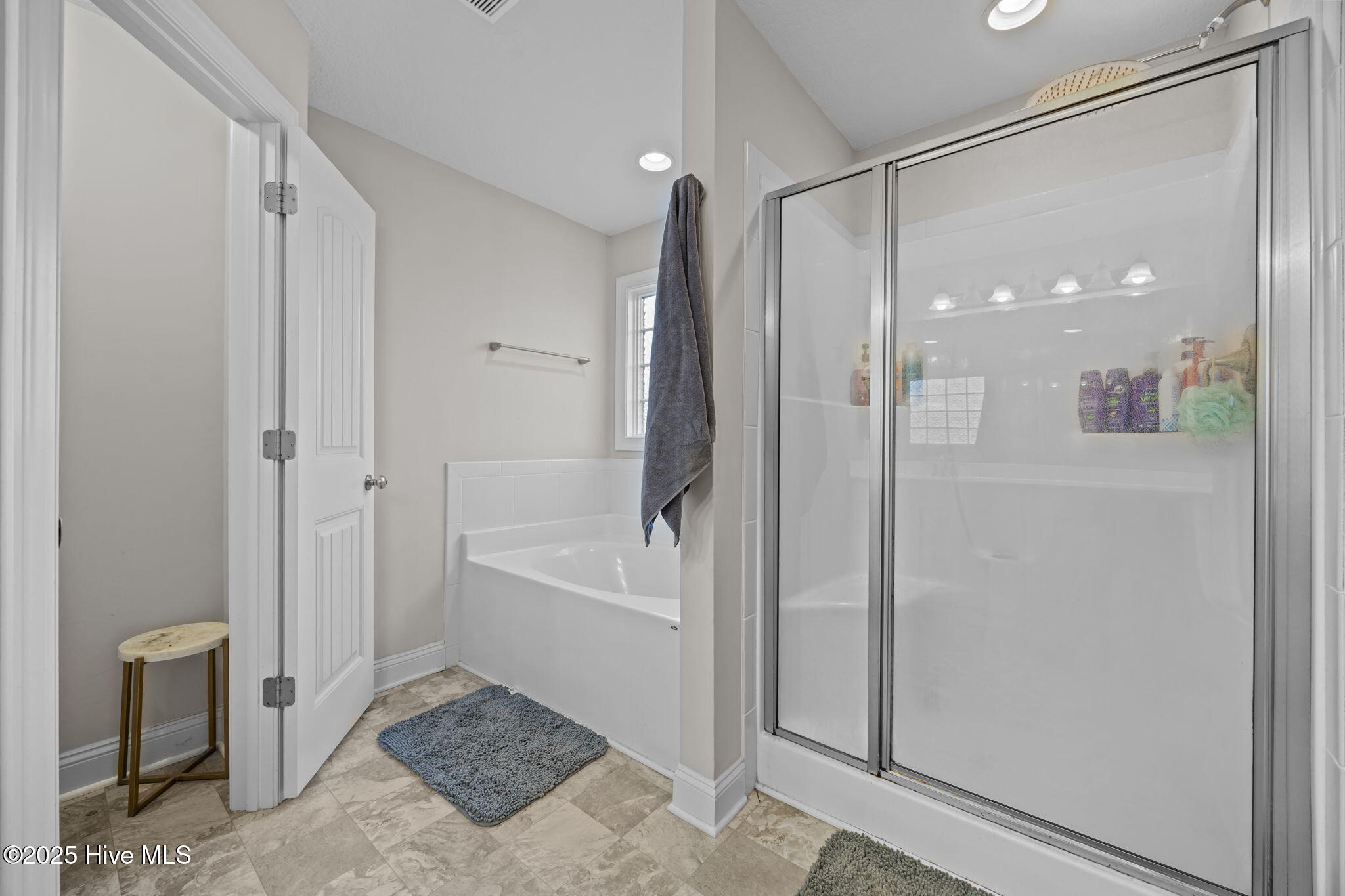 123 Village Creek Drive,Maysville