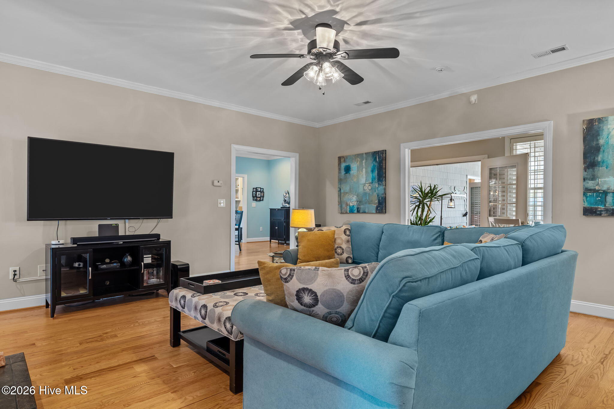 100555353 | Photo 13