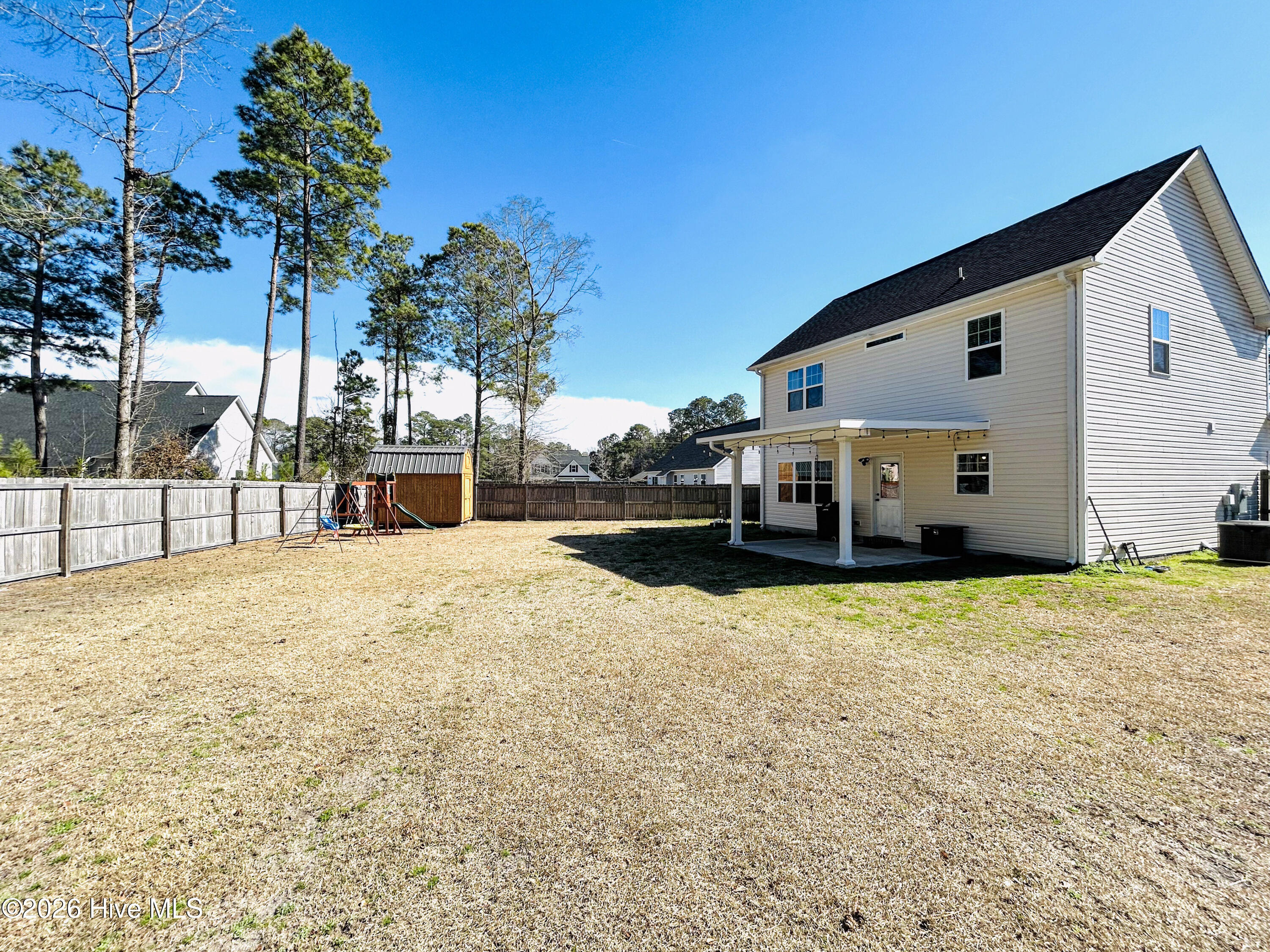 100557400 | Photo 49