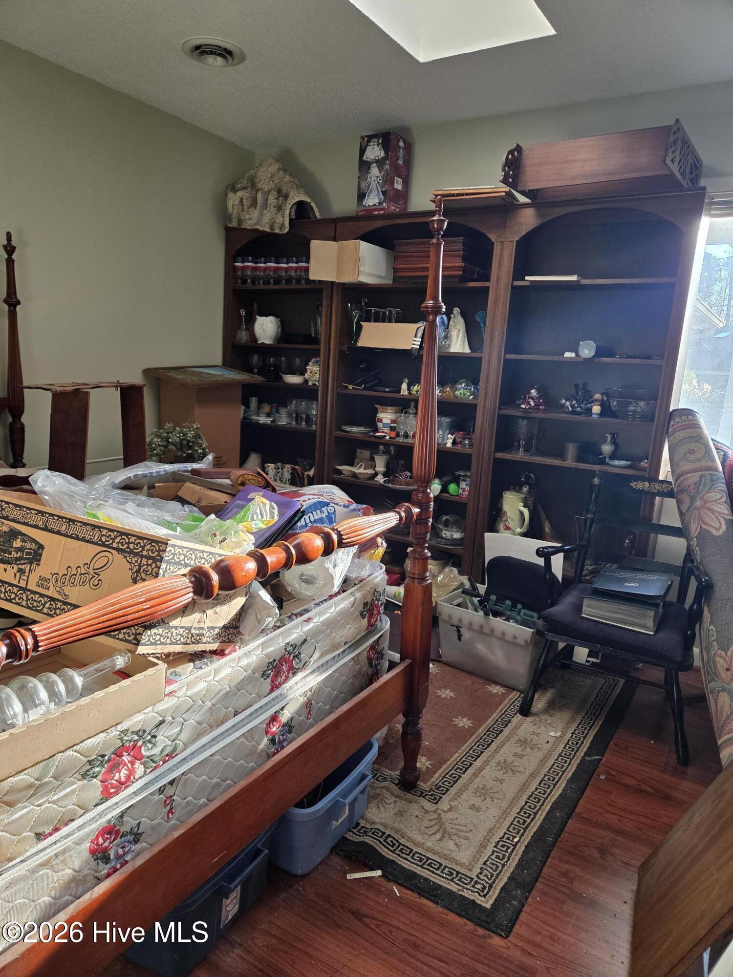 100550366 | Photo 33