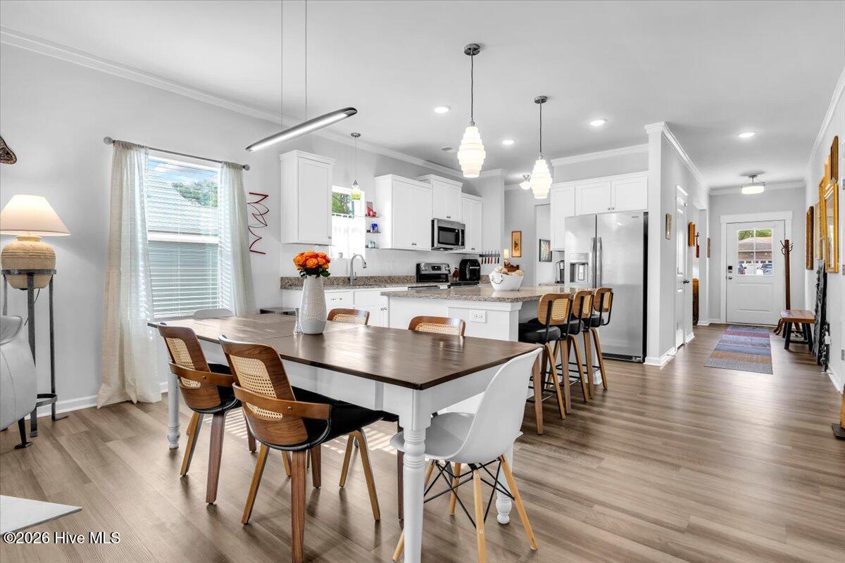 100566058 | Photo 22