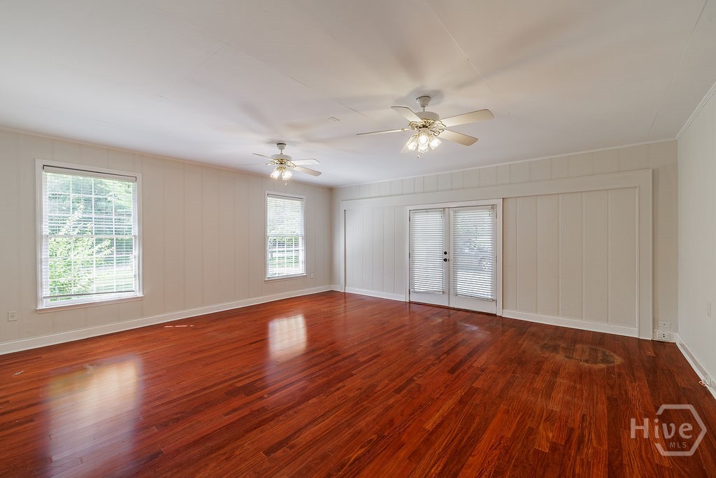 1035 Whit Davis Road