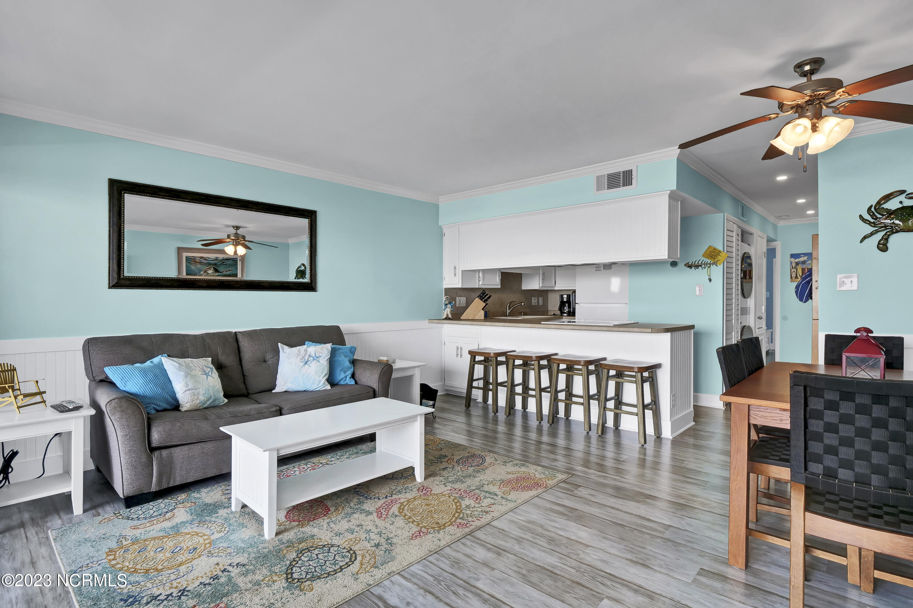 100526207 | Photo 17