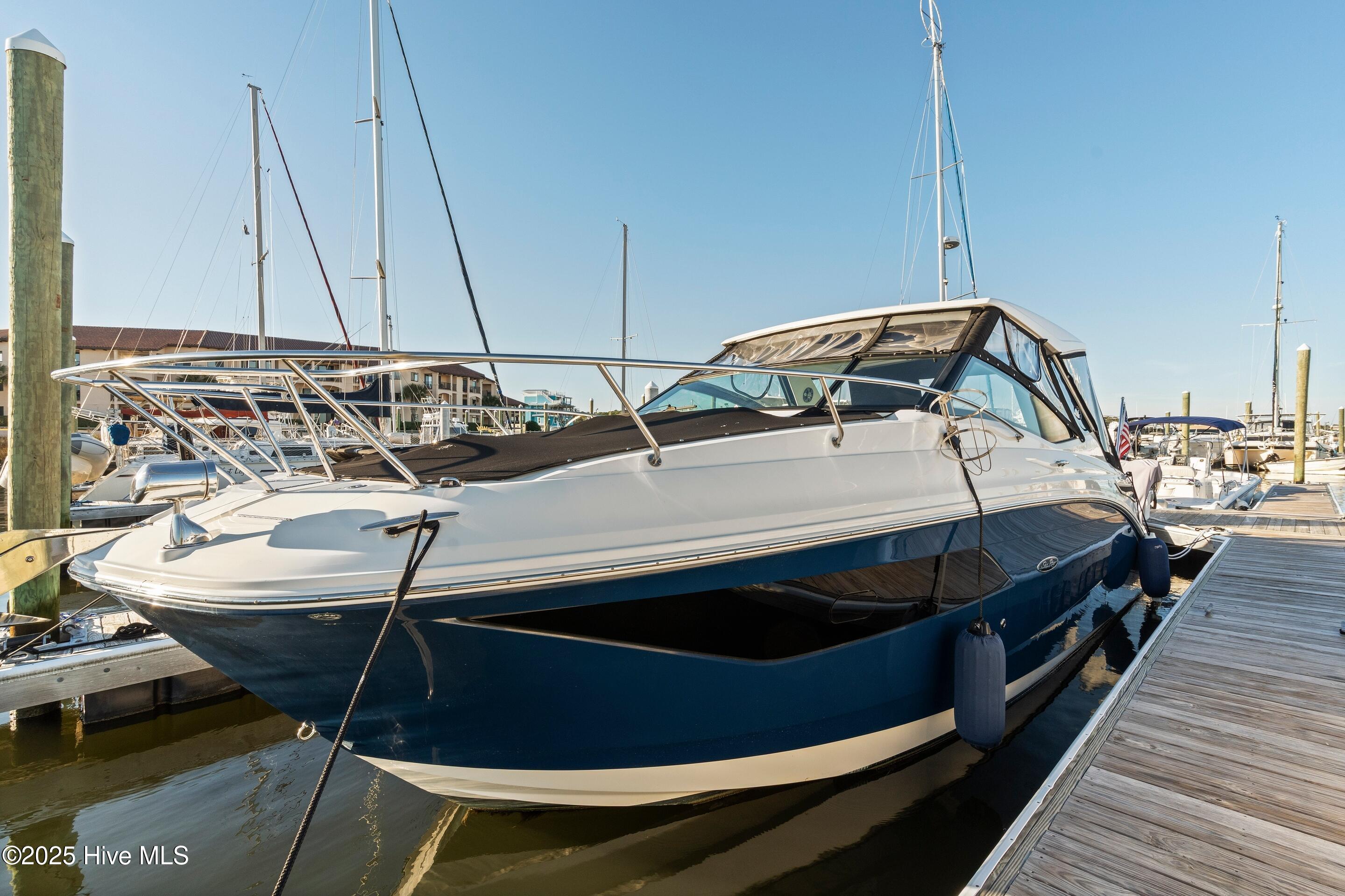 100545192 | Photo 55