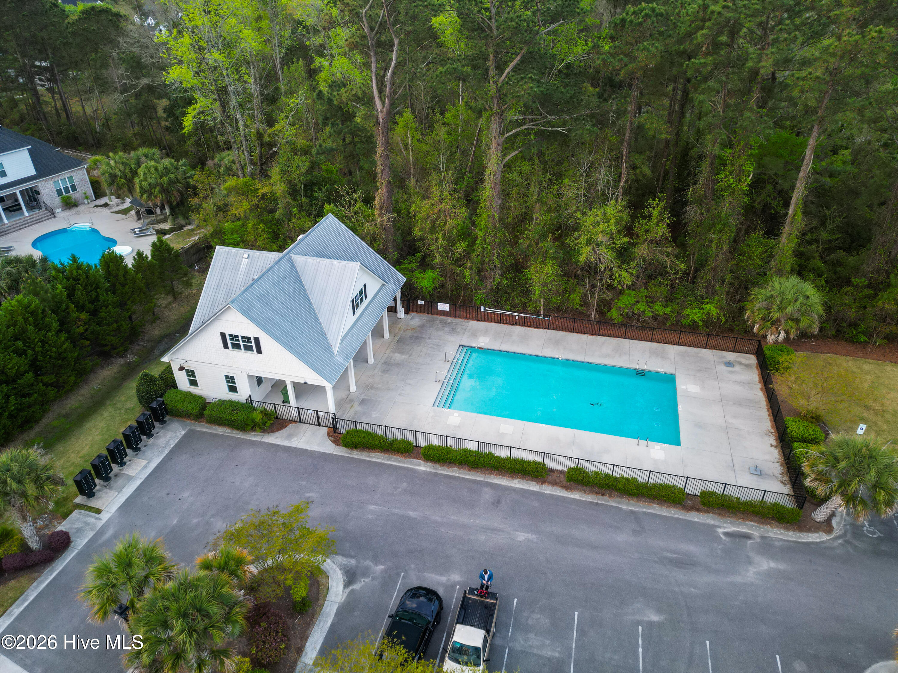 100564724 | Photo 34