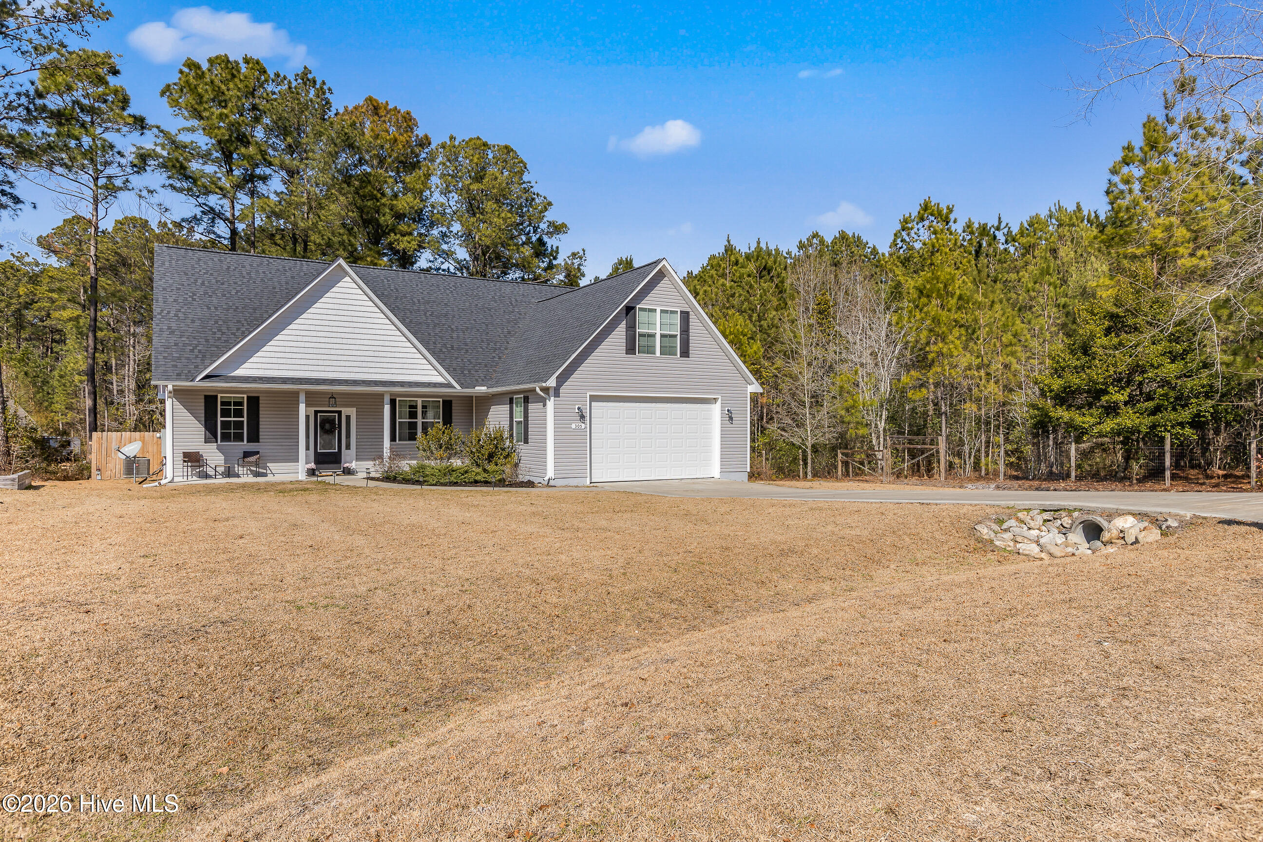 305 Brinley Place, Maple Hill, NC 28454 – photo 3: 01-3