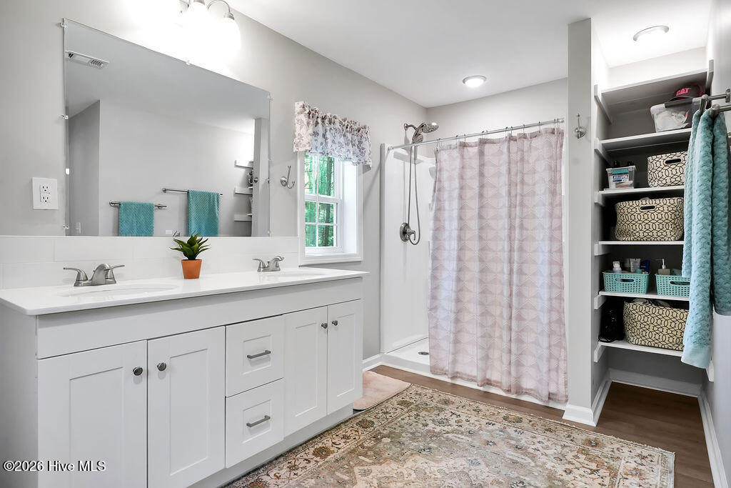 100569644 | Photo 29