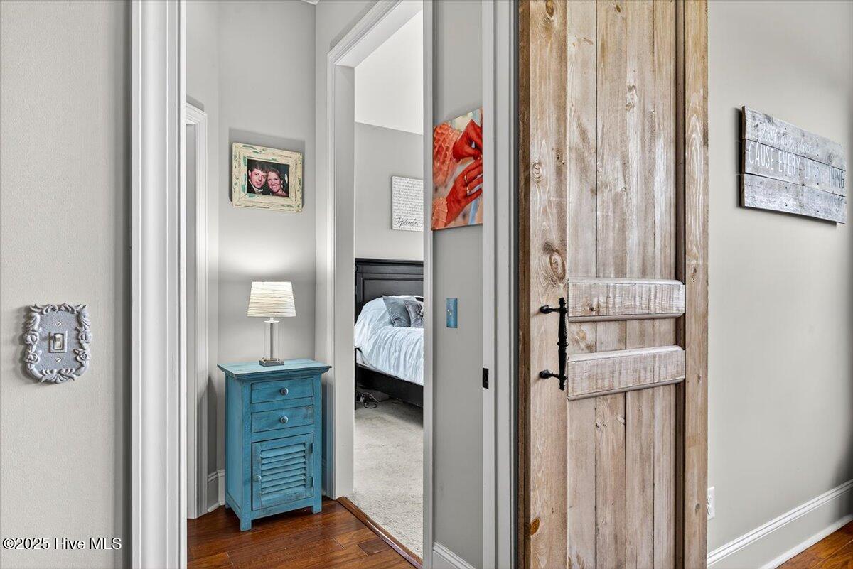 100525399 | Photo 15