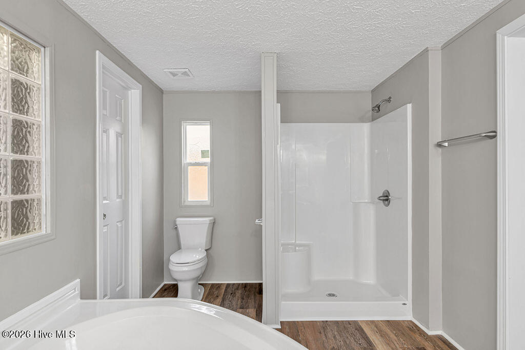 100561442 | Photo 30