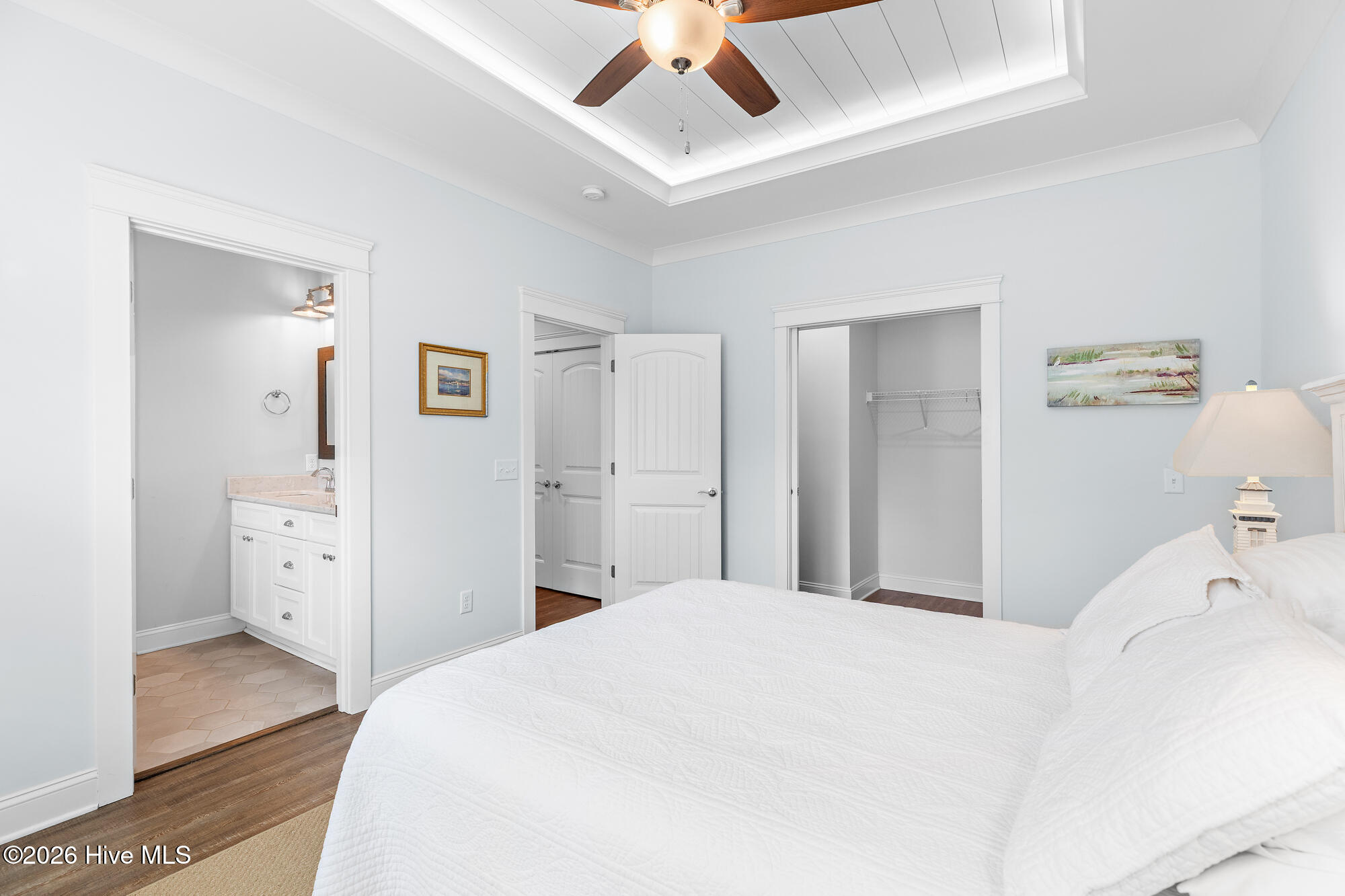 100568676 | Photo 11