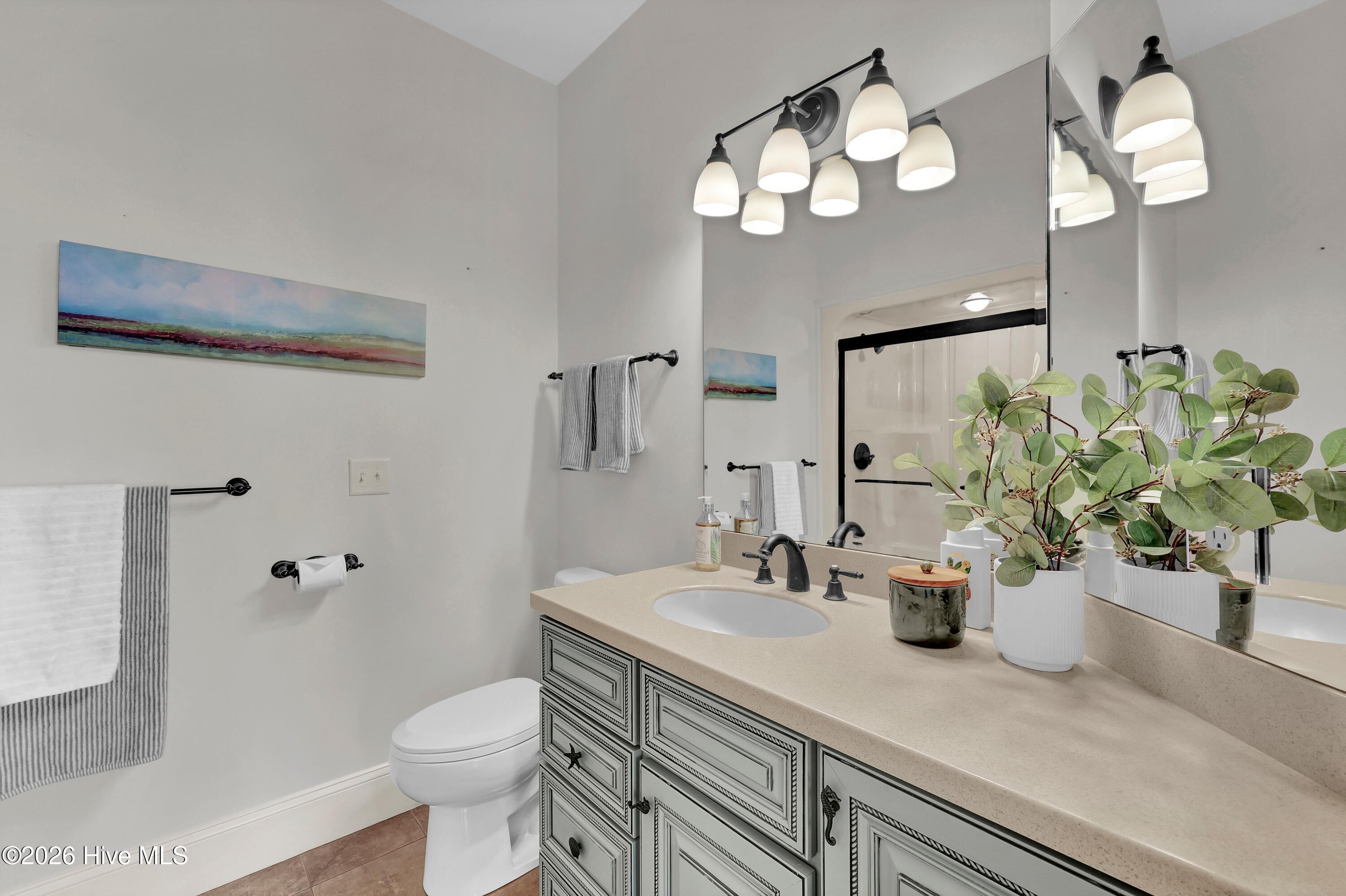 100569484 | Photo 58