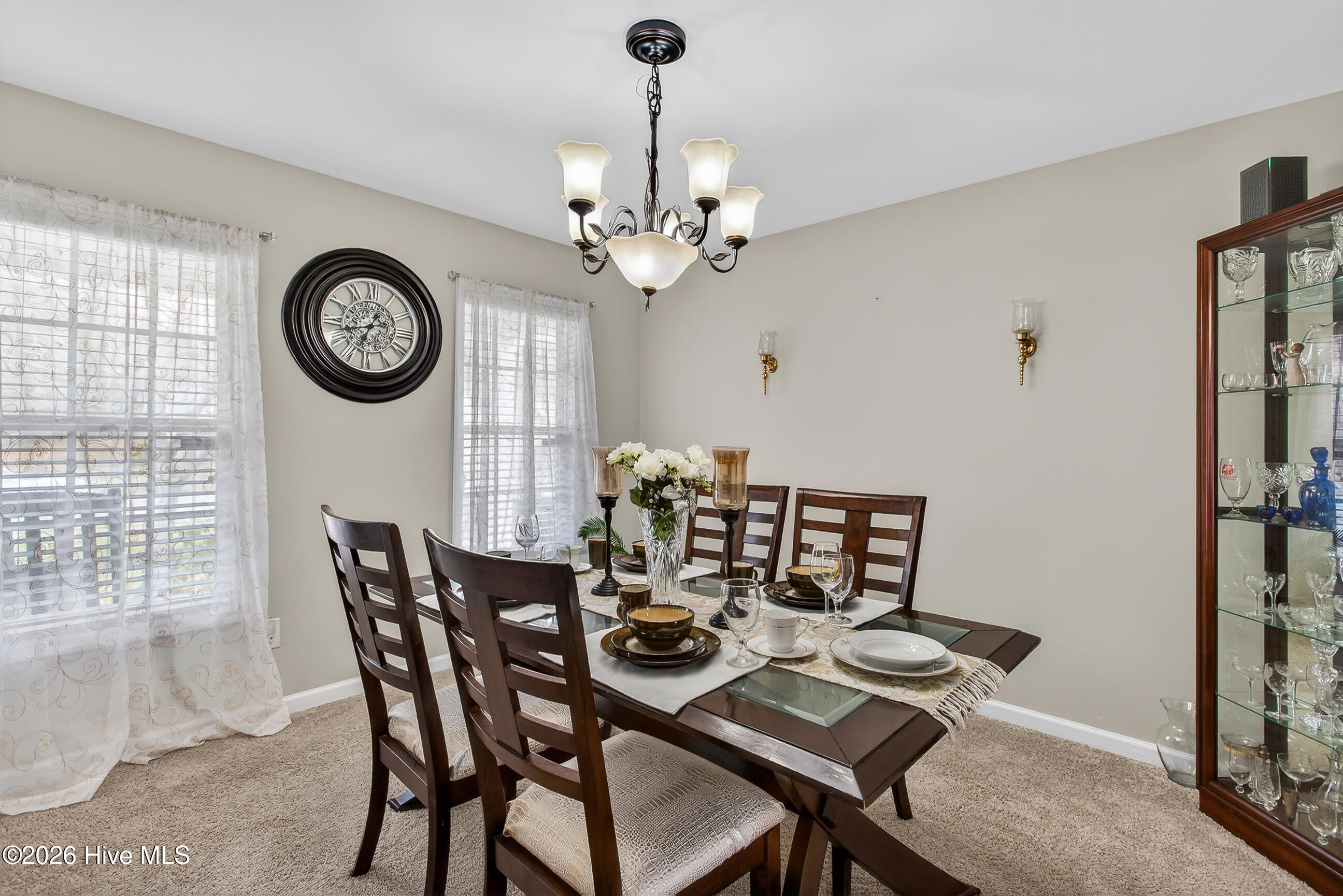 100557000 | Photo 16