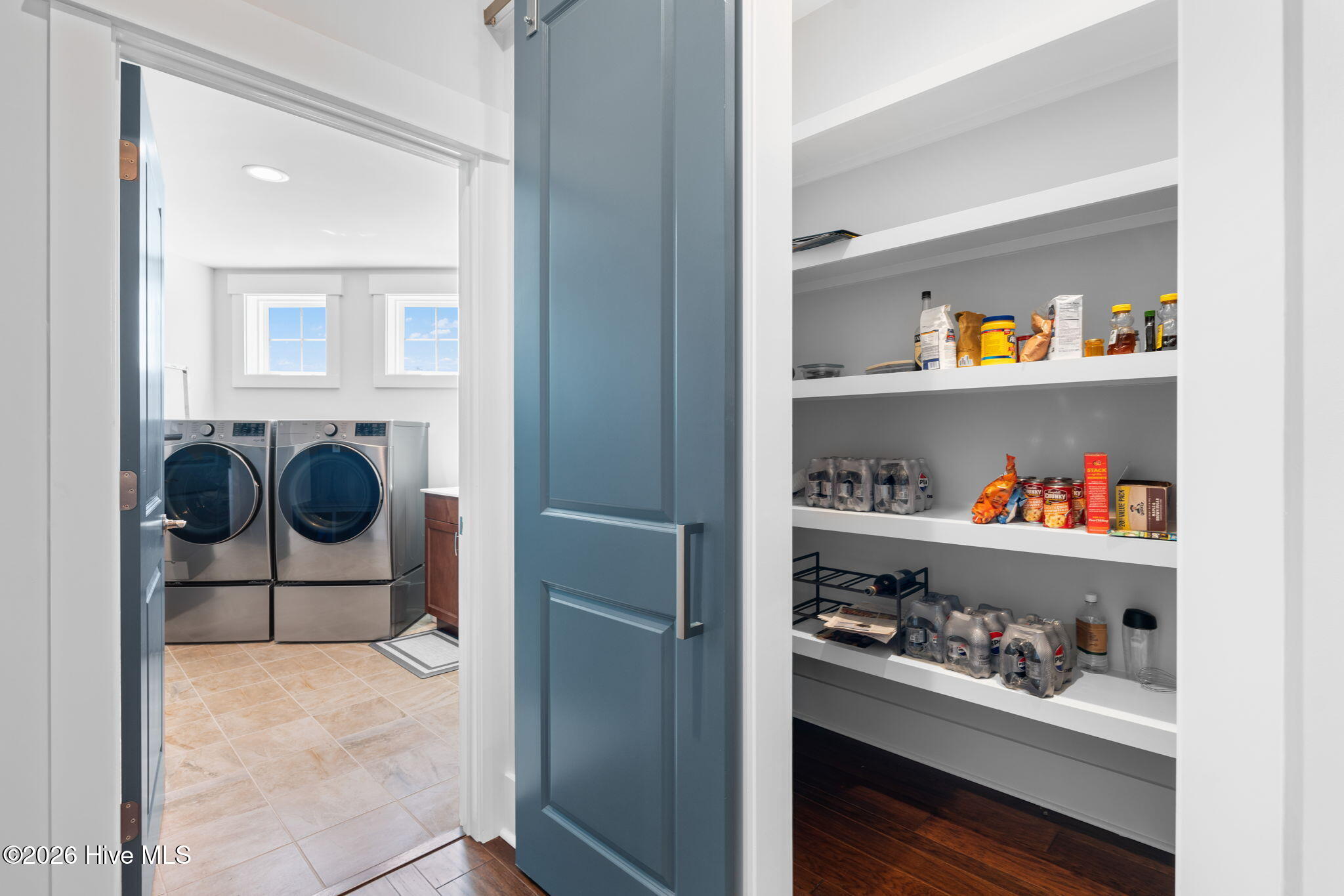 100564943 | Photo 41