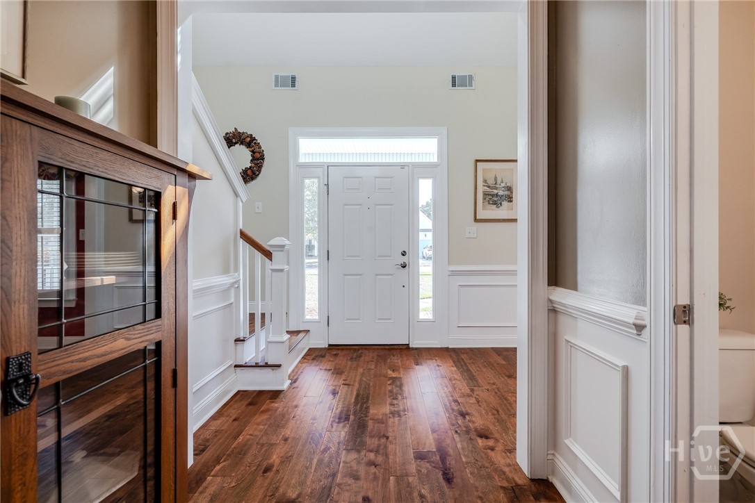 Looking from hall bath to front door