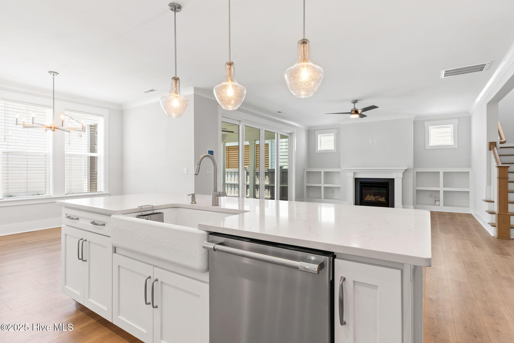 100485304 | Photo 10