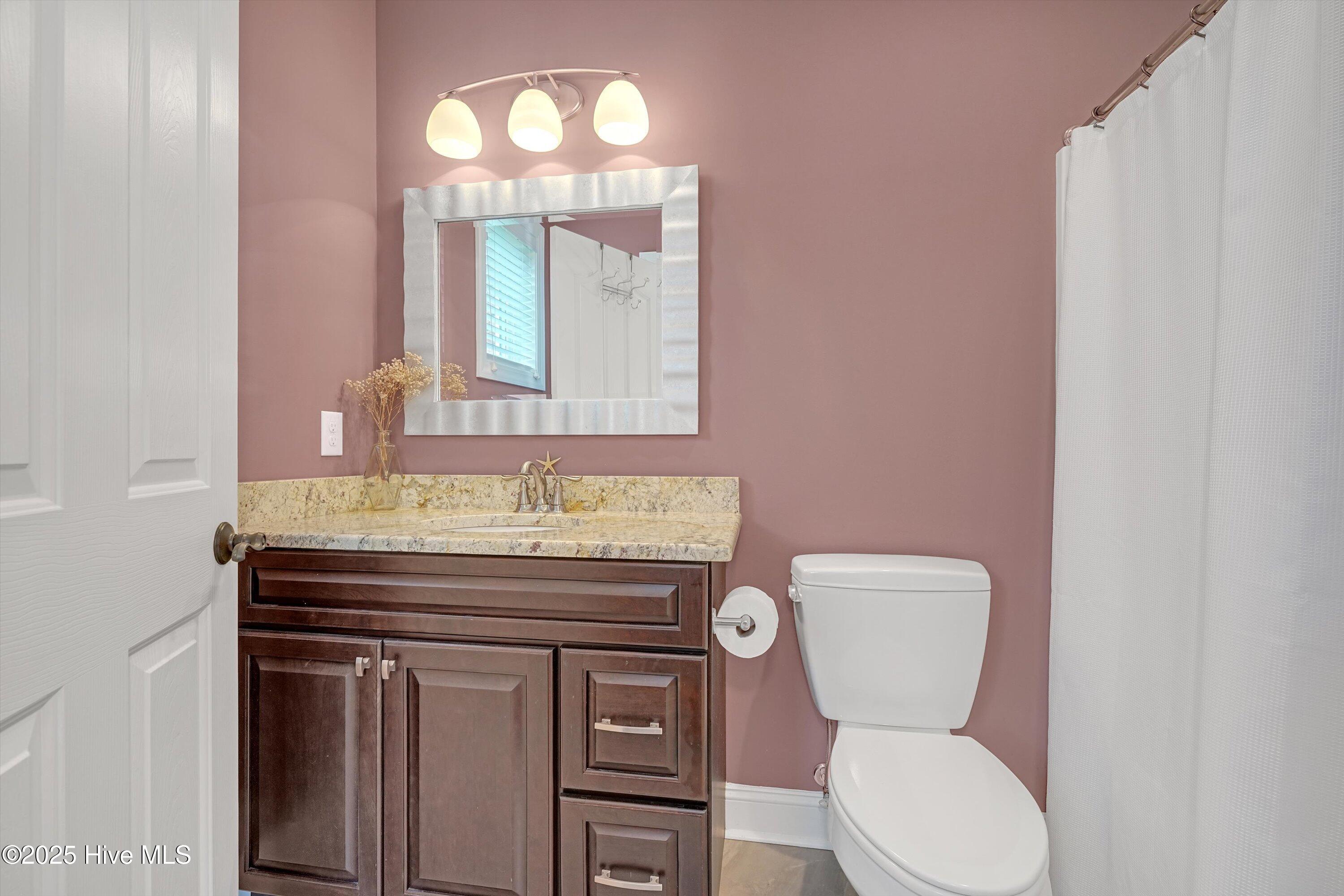 100528105 | Photo 31