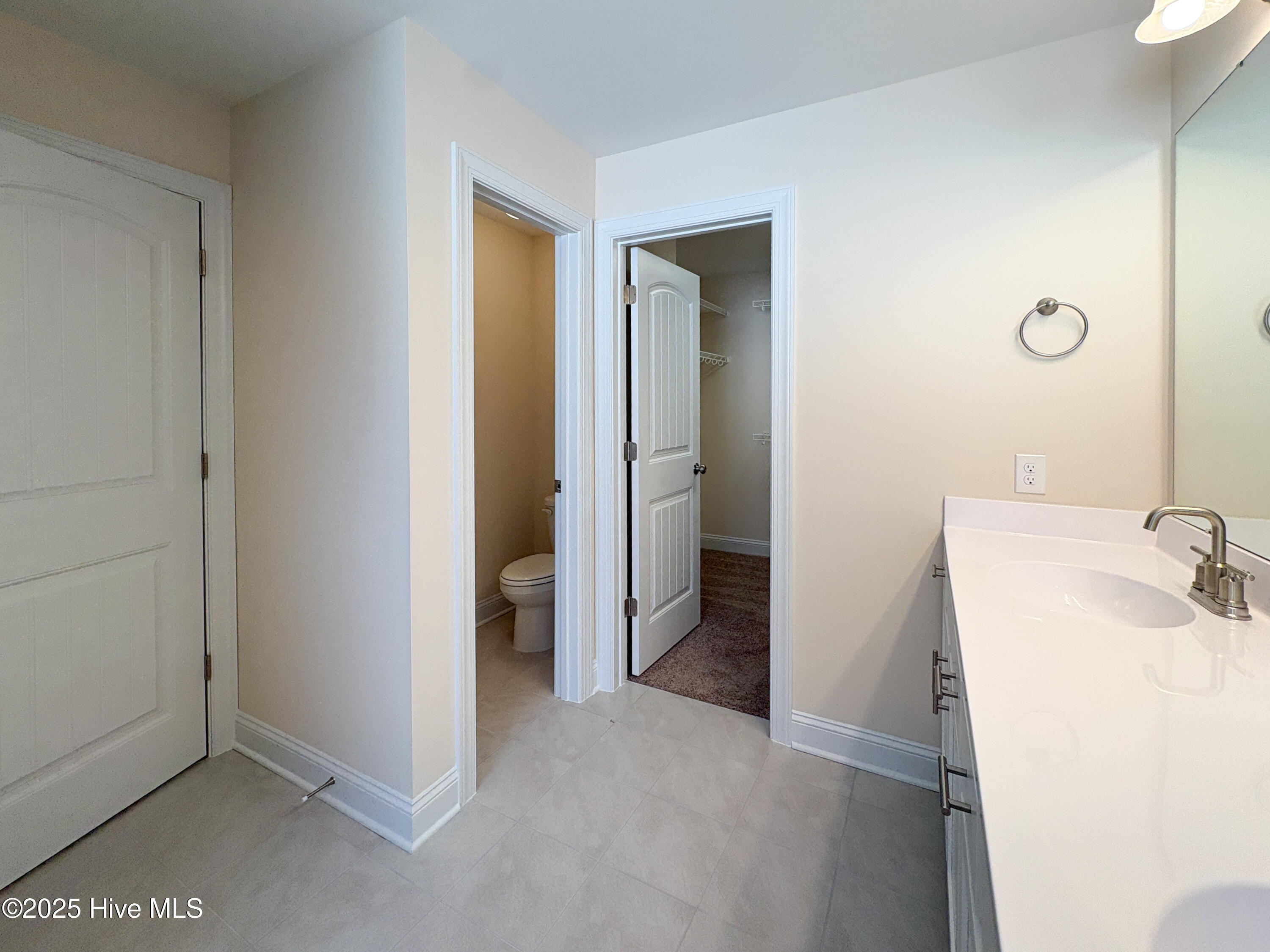 100499948 | Photo 21