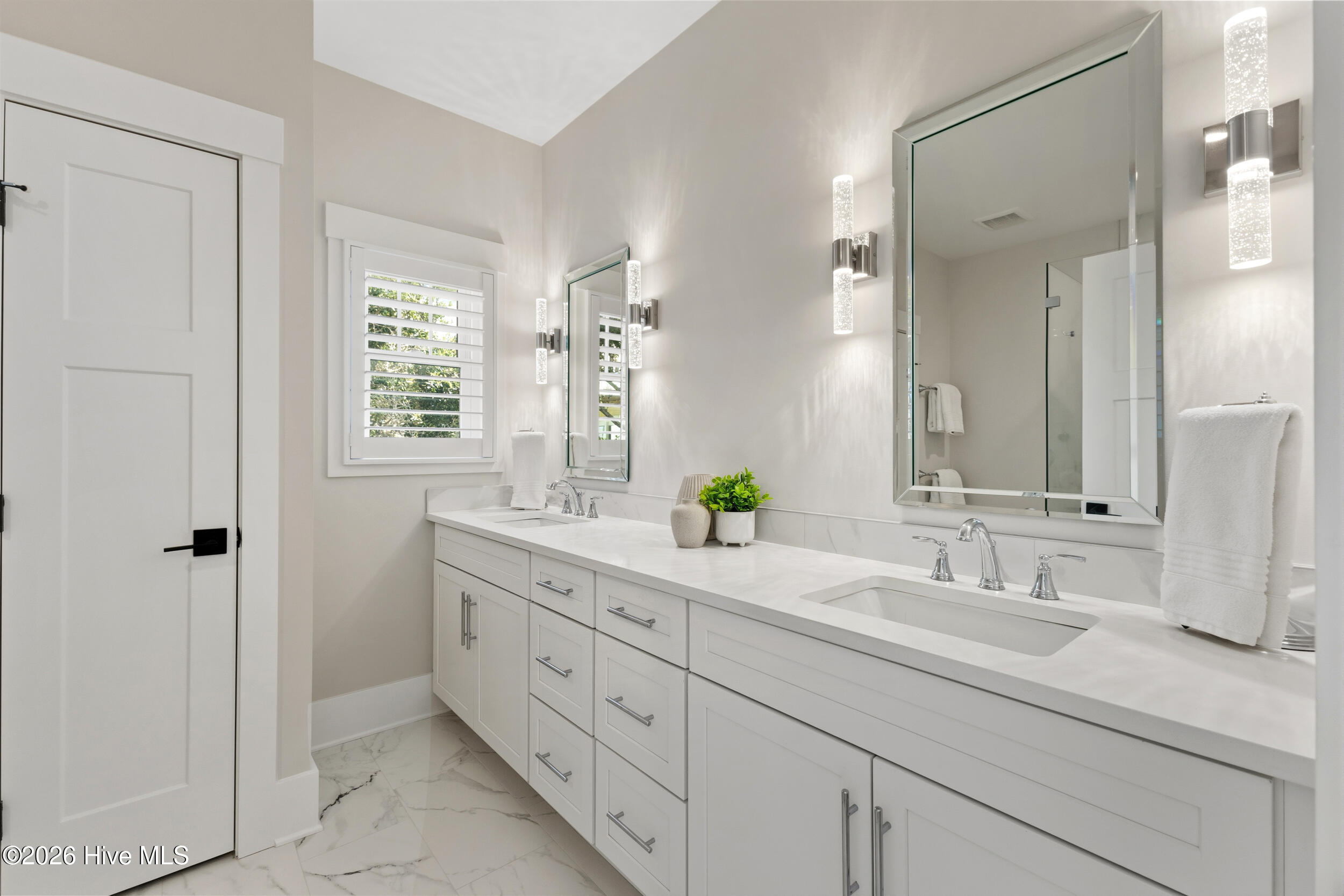221 Porto Vista Drive,North Topsail Beach
