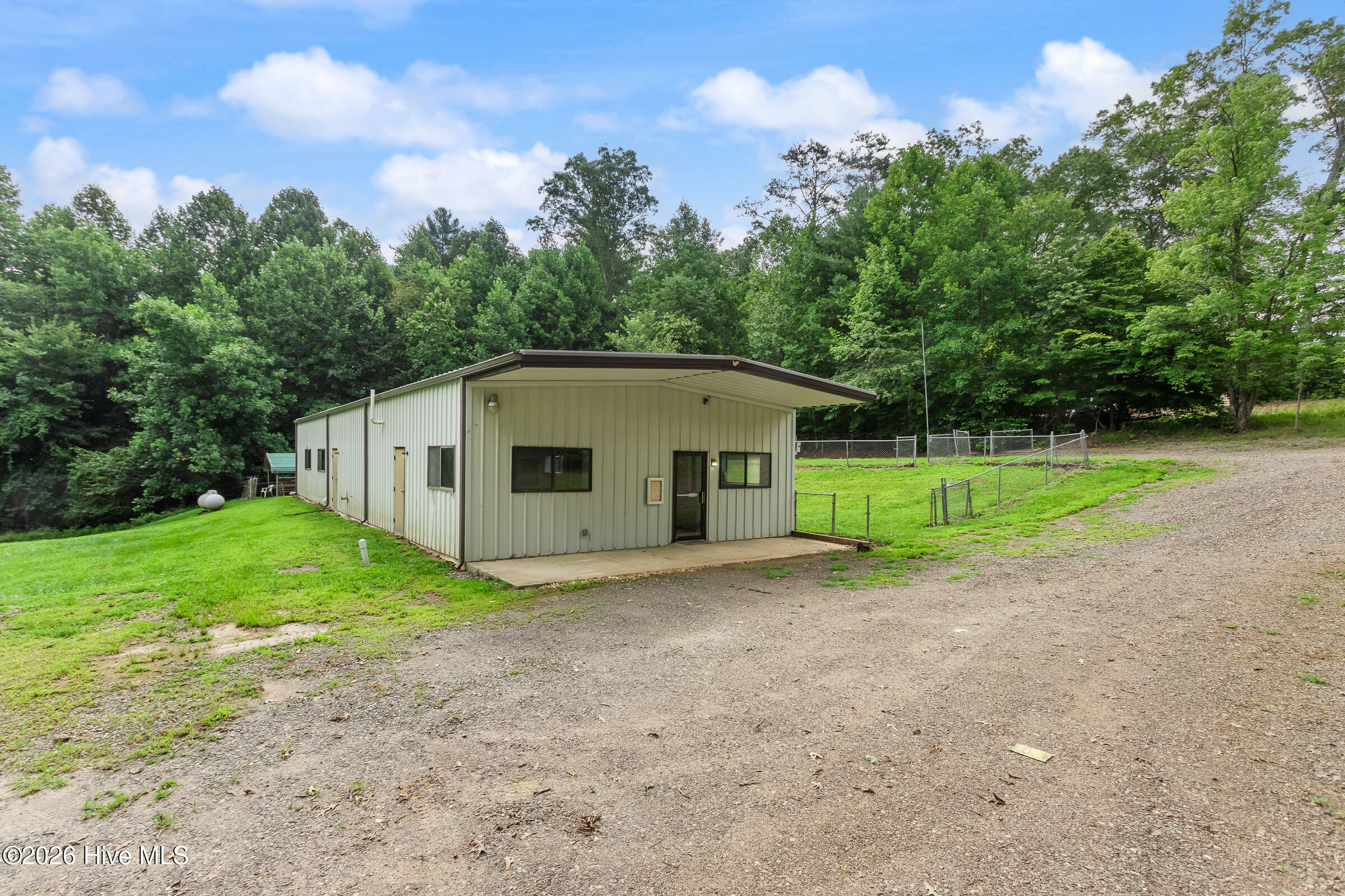 Listing Photo 100589798