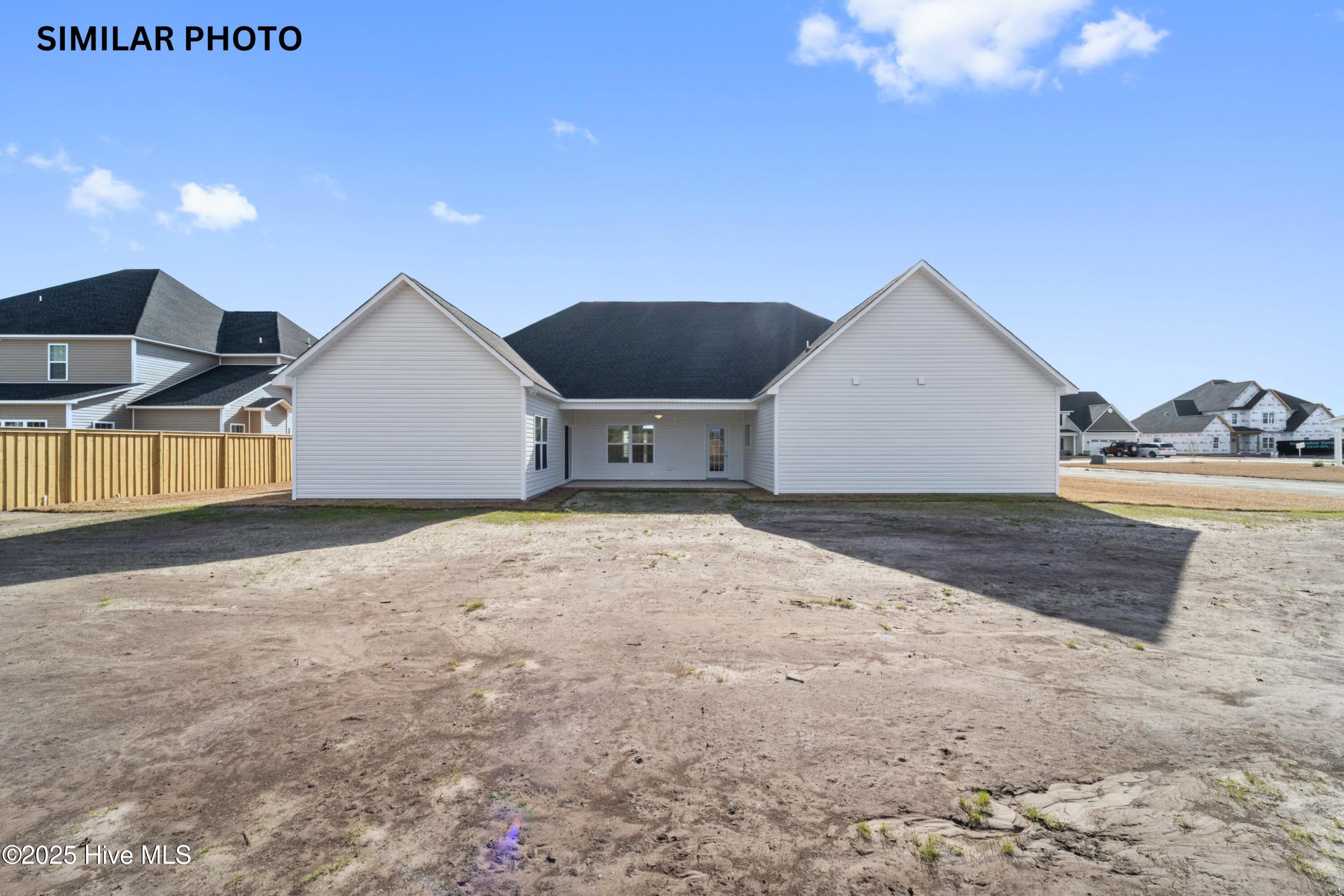 100543814 | Photo 39