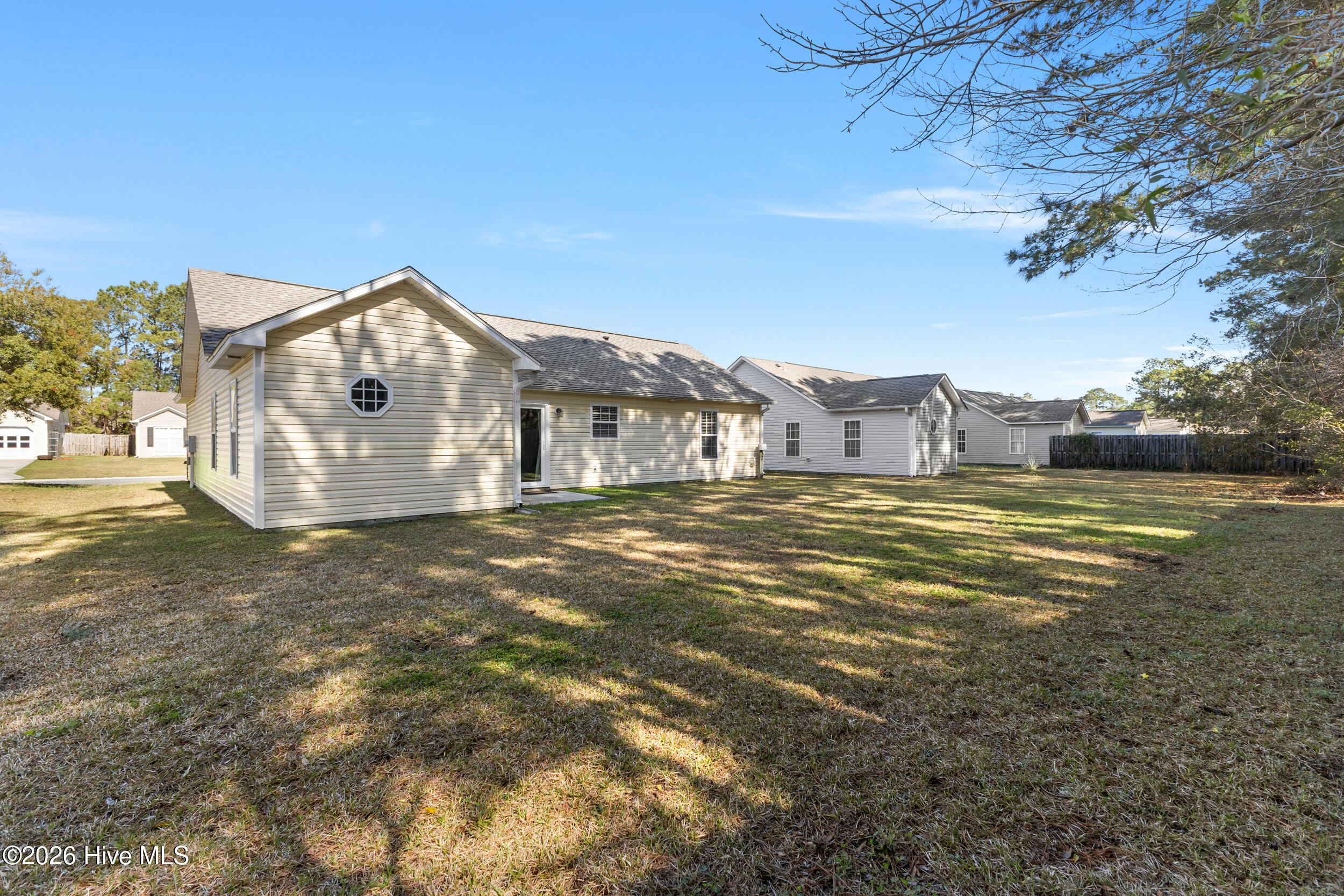 100561177 | Photo 26