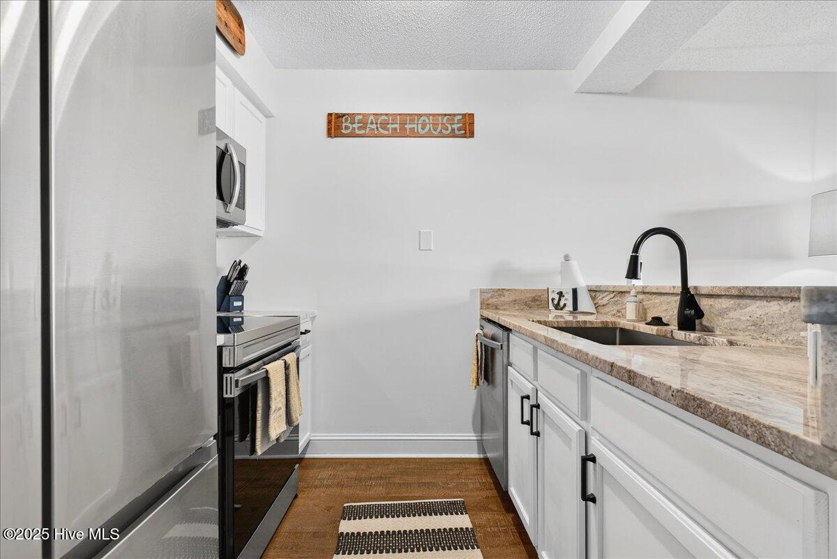 100542994 | Photo 14