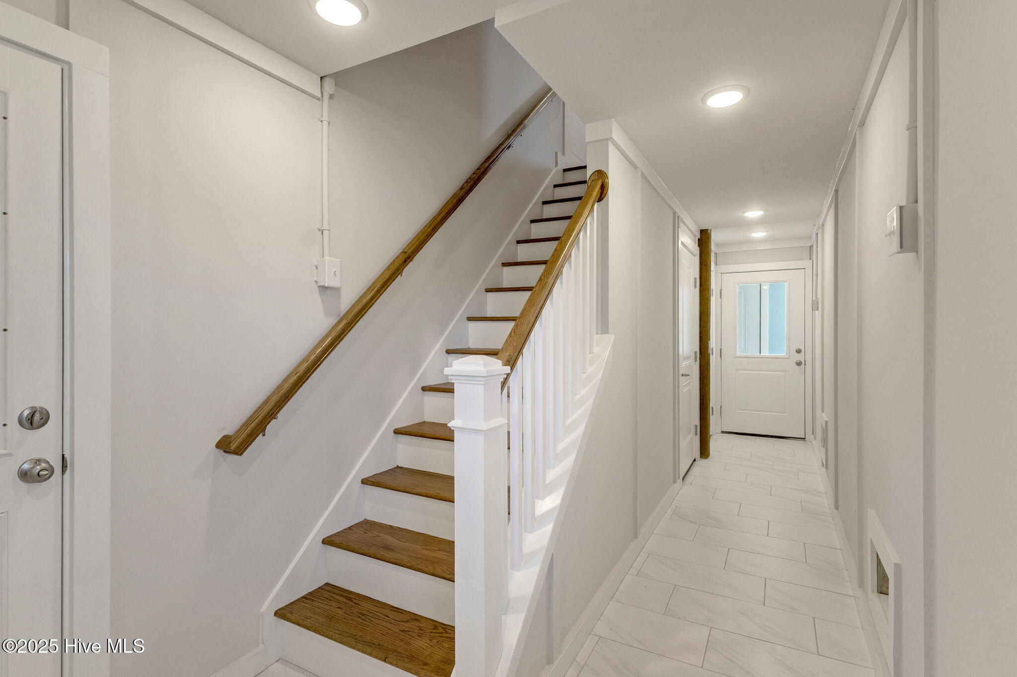 100522656 | Photo 31