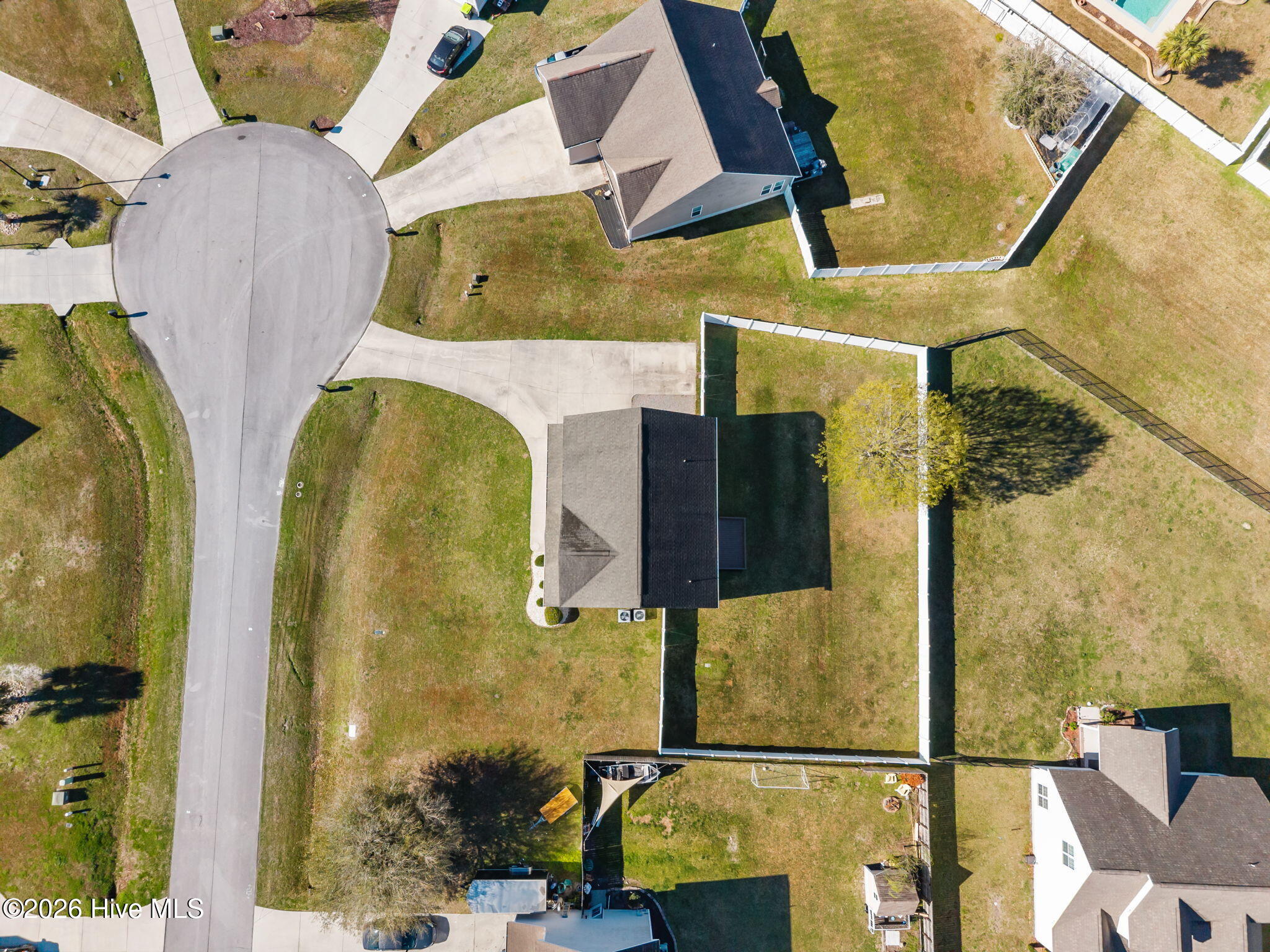 100560310 | Photo 50