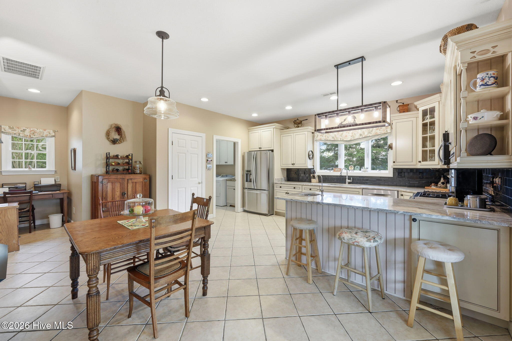 368 Winding Creek Drive,Oriental