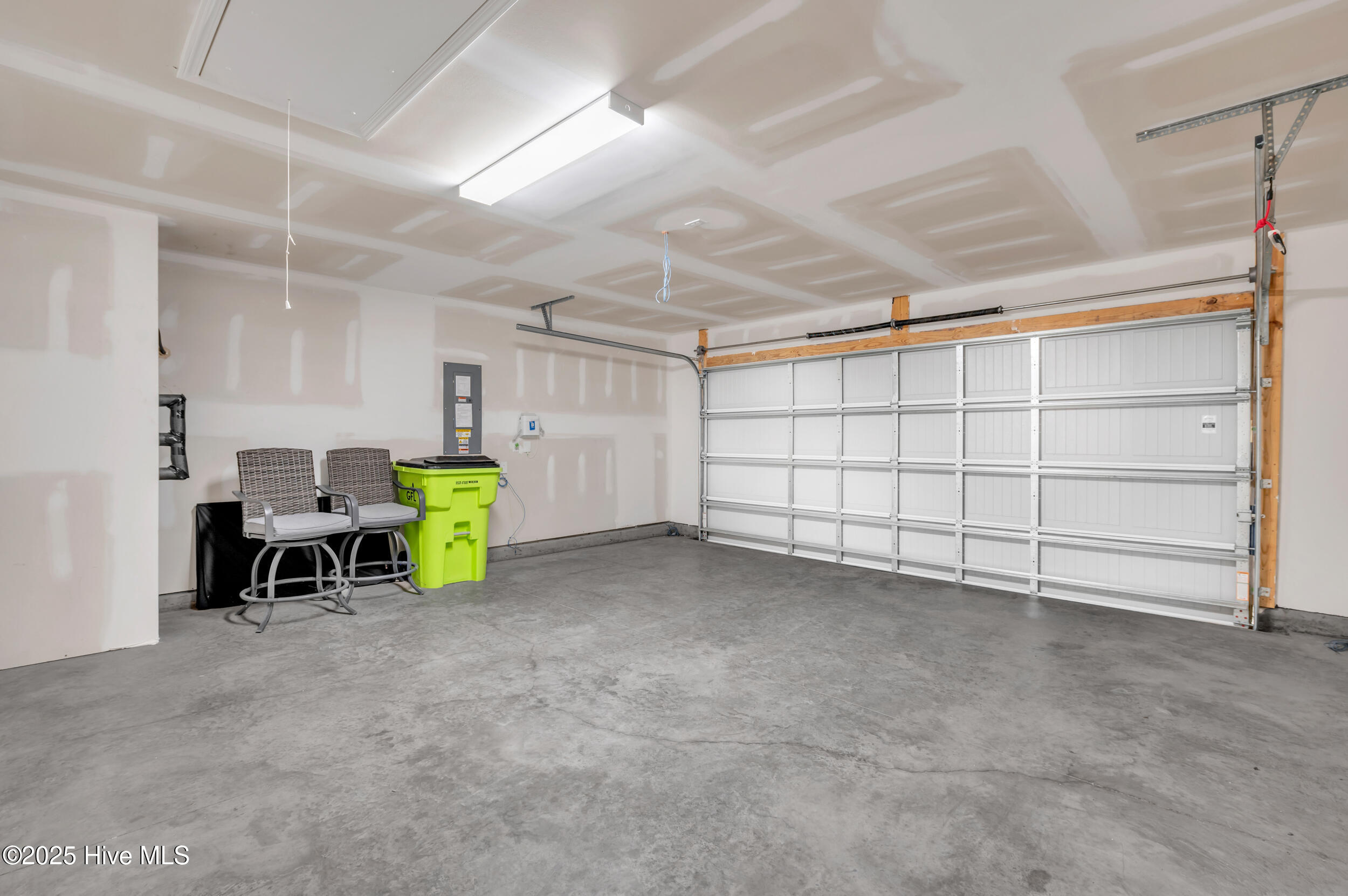 100546140 | Photo 25