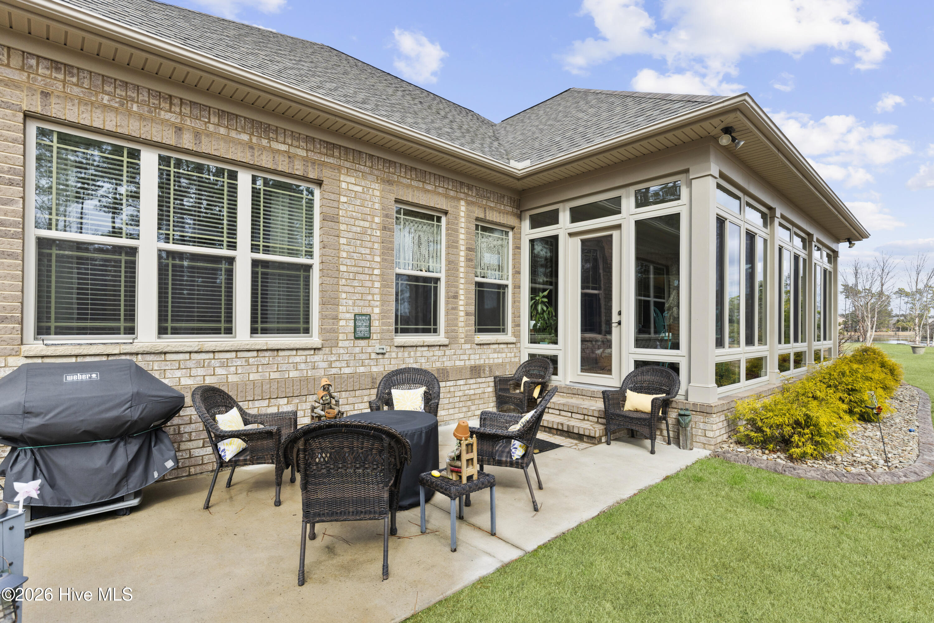 100551646 | Photo 40