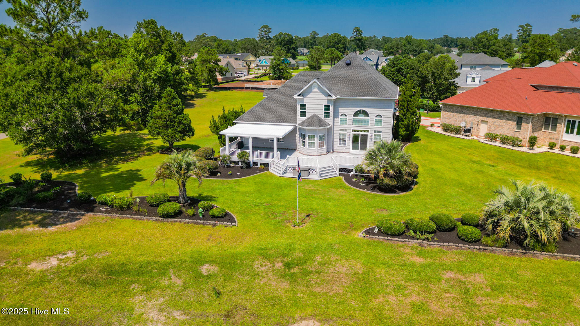 100516325 | Photo 48