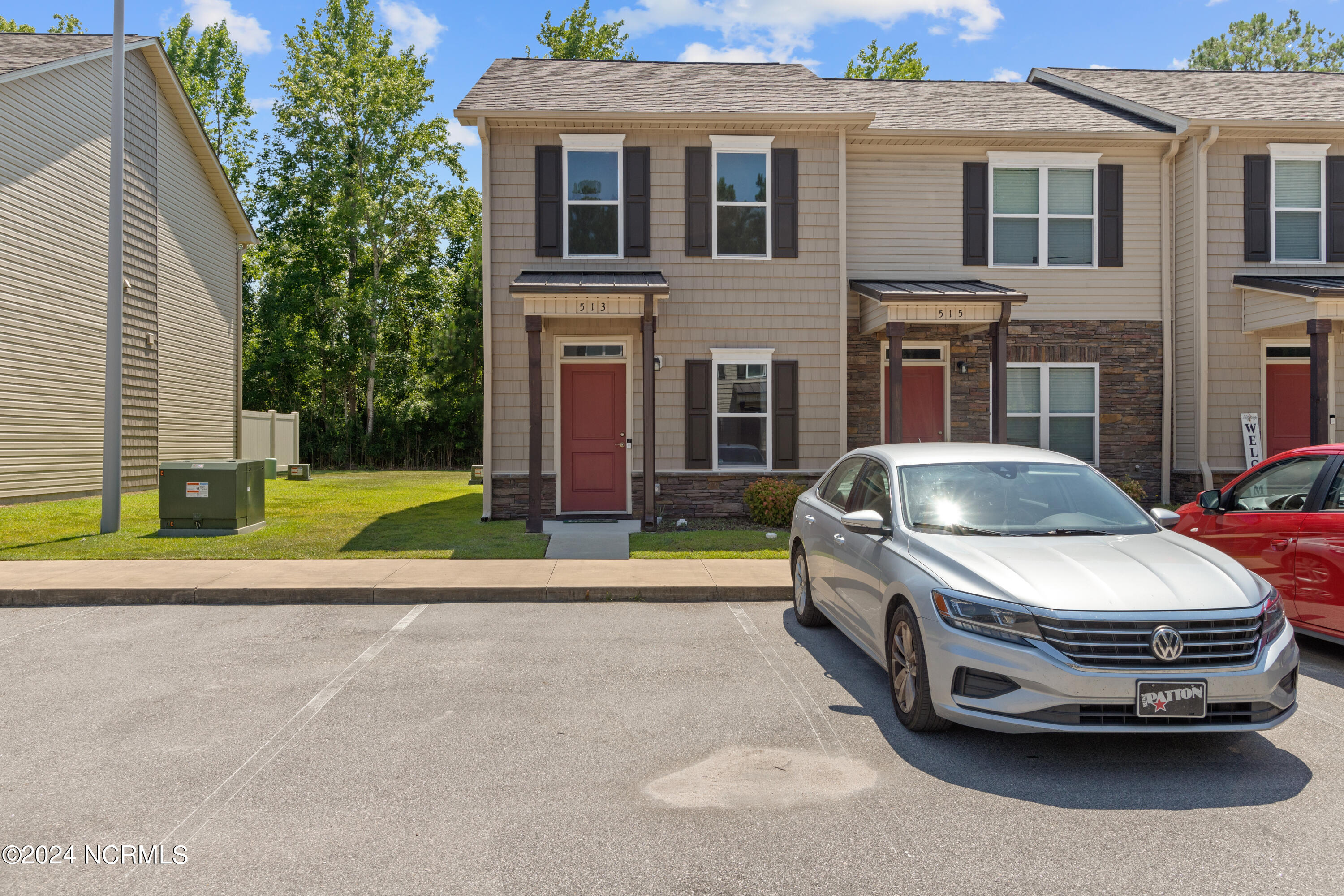 Exterior photo of 513 Pate Drive, Midway Park, NC 28544. MLS: 100587618