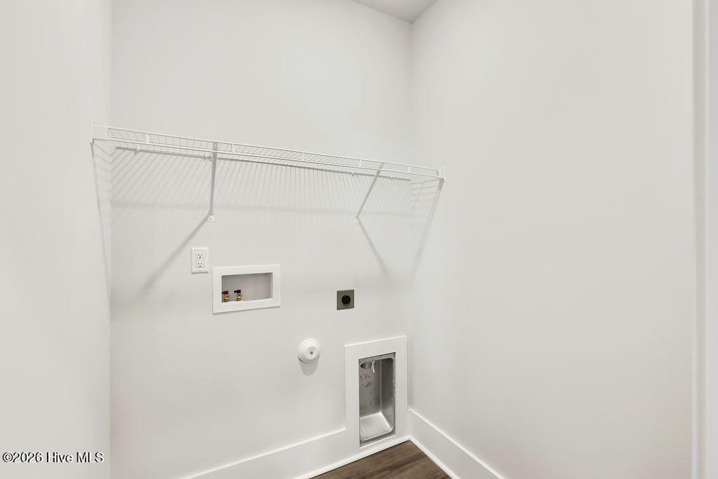 100560056 | Photo 20