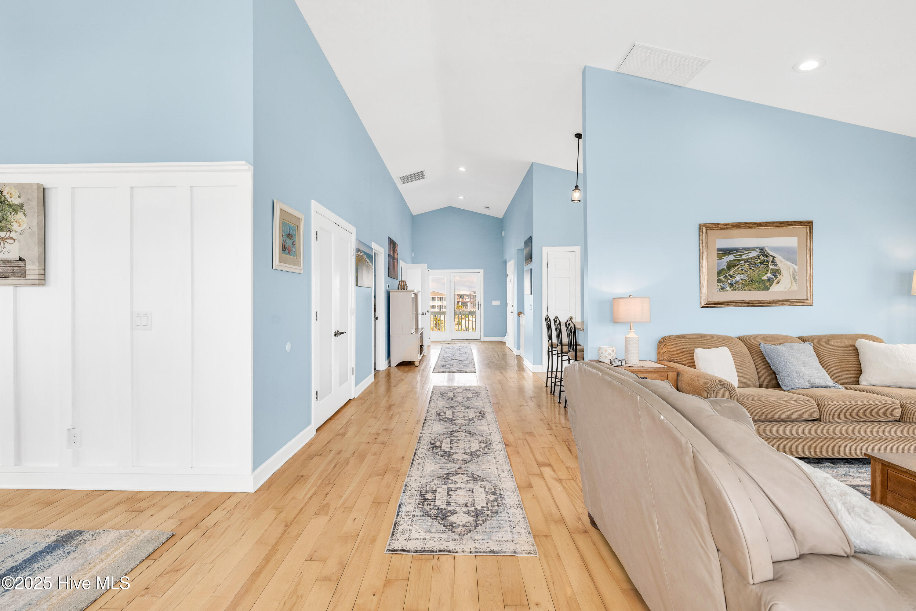 100500565 | Photo 14