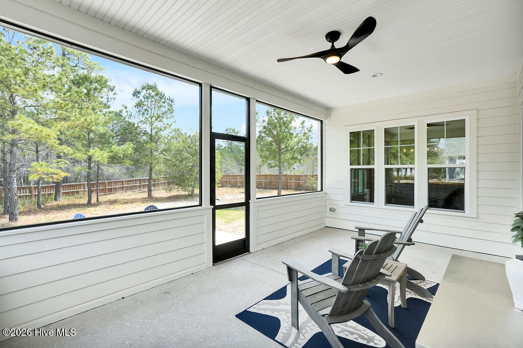 100564545 | Photo 39