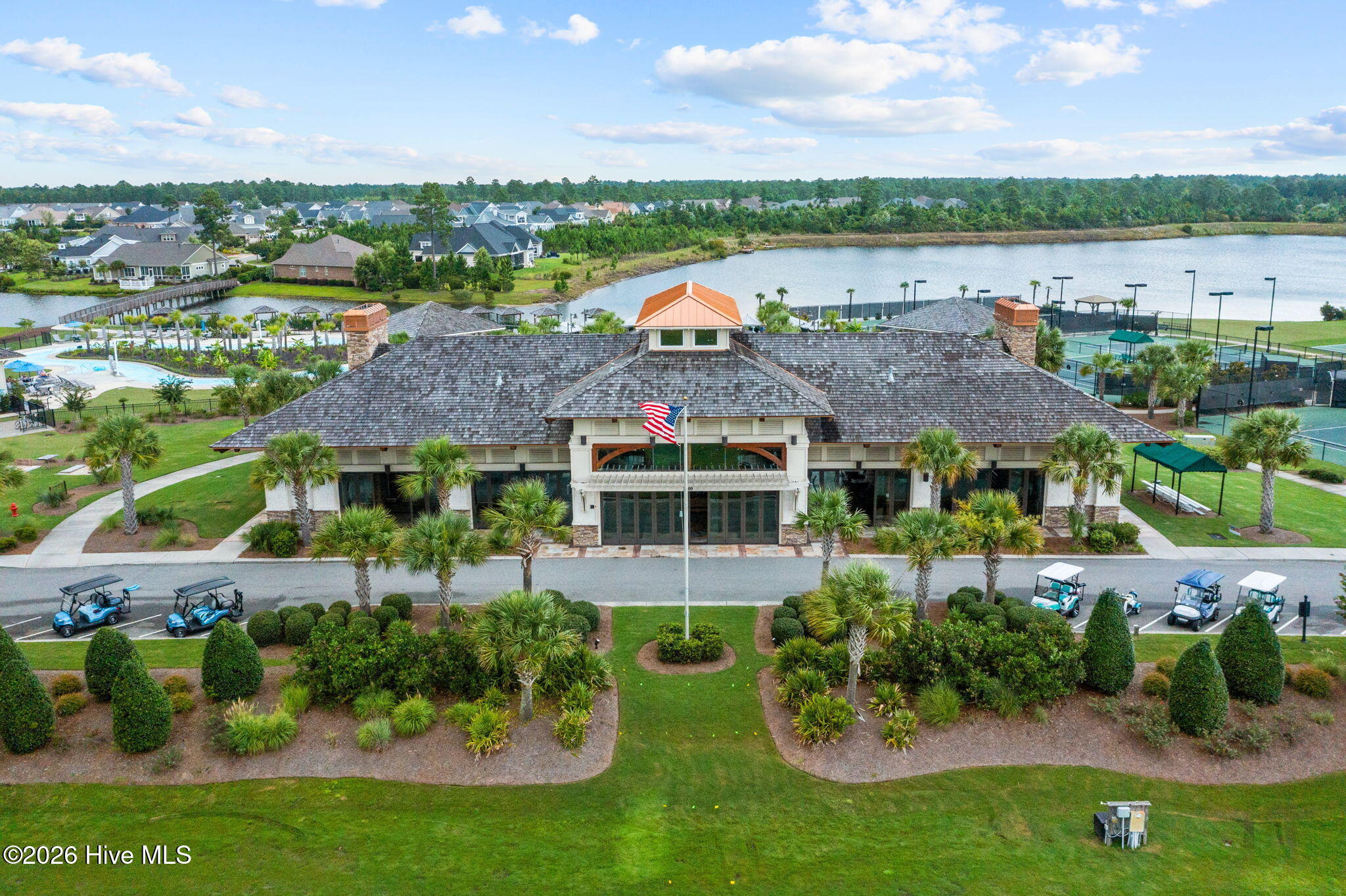 100568496 | Photo 62