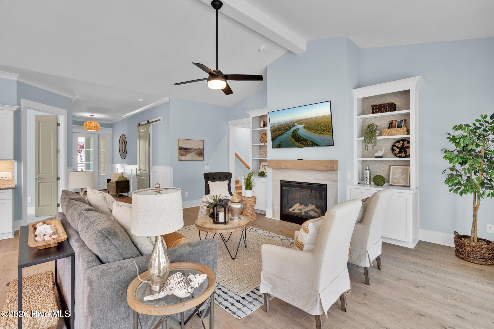 100564627 | Photo 18