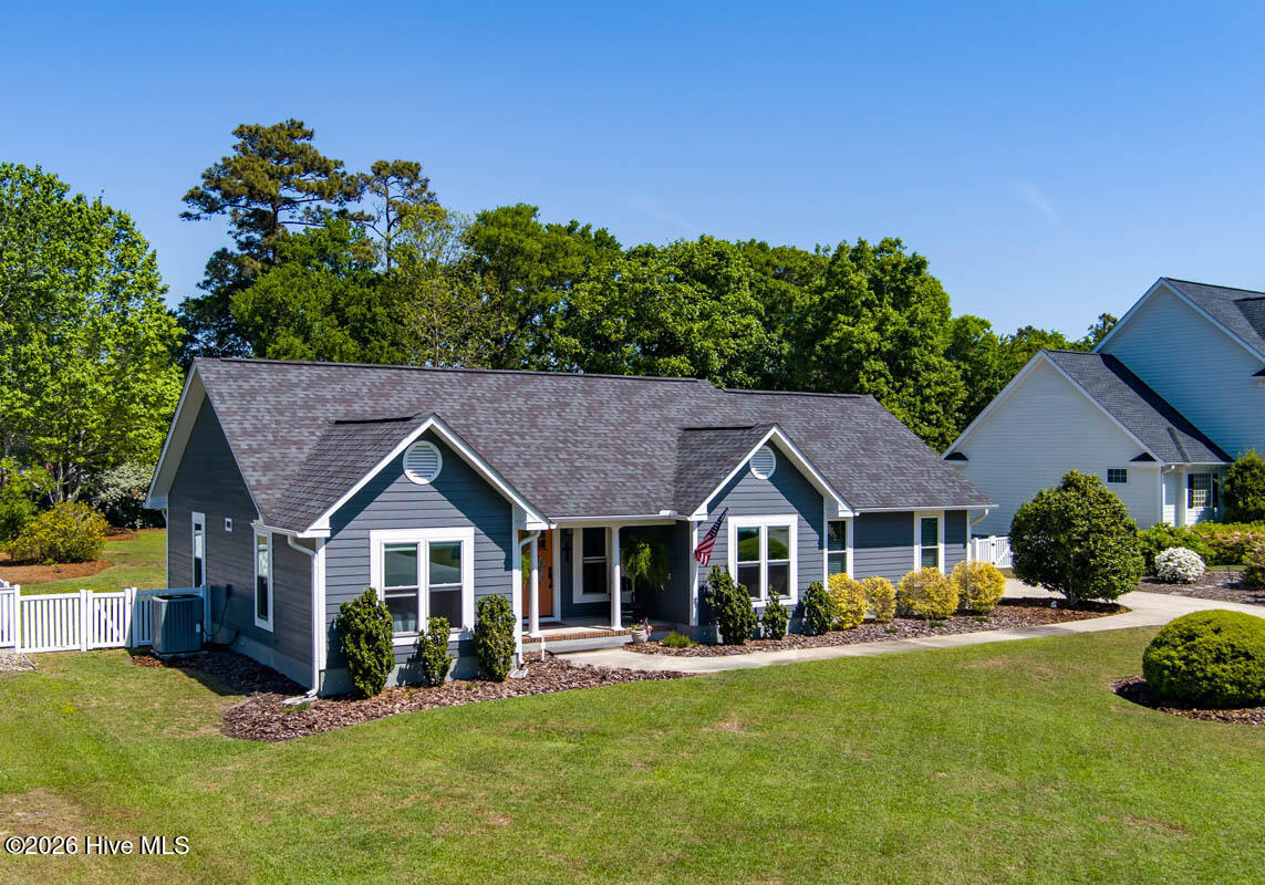 100569264 | Photo 43