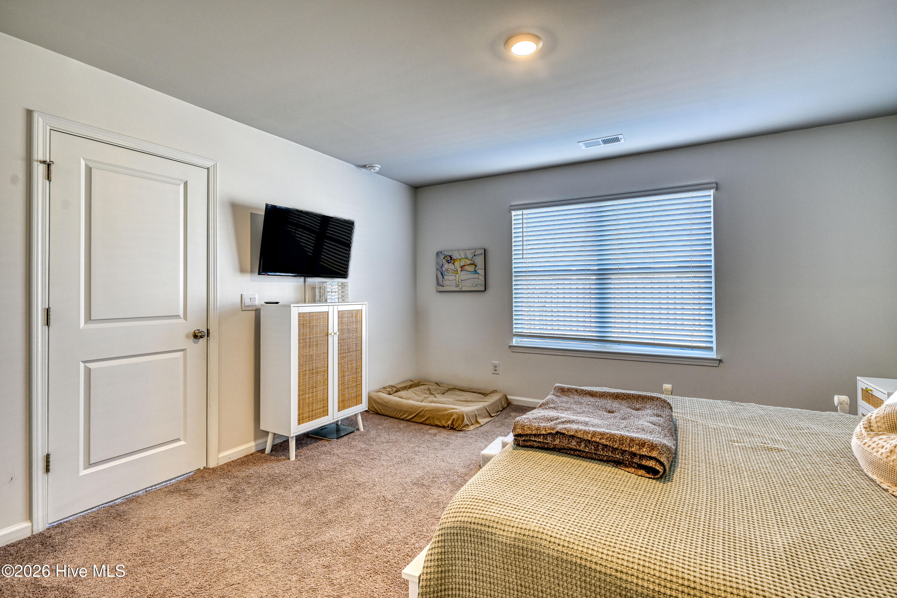 100551064 | Photo 16